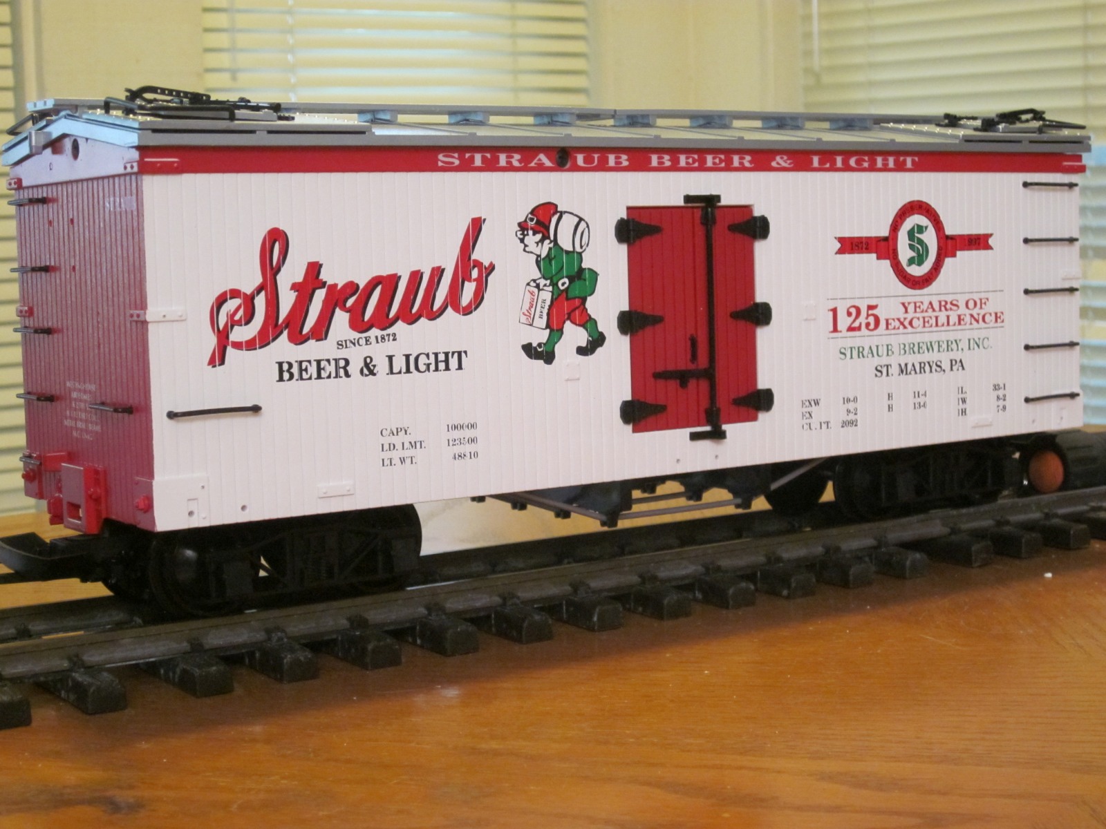 R16280 Straub Beer