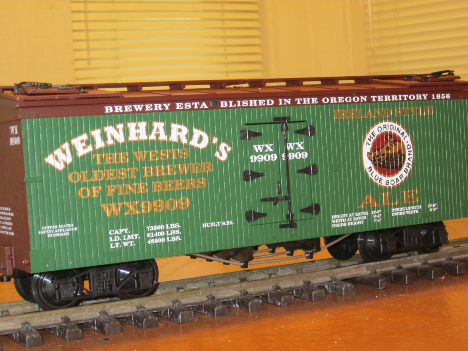 R16119 Weinhards Ale WX 9909