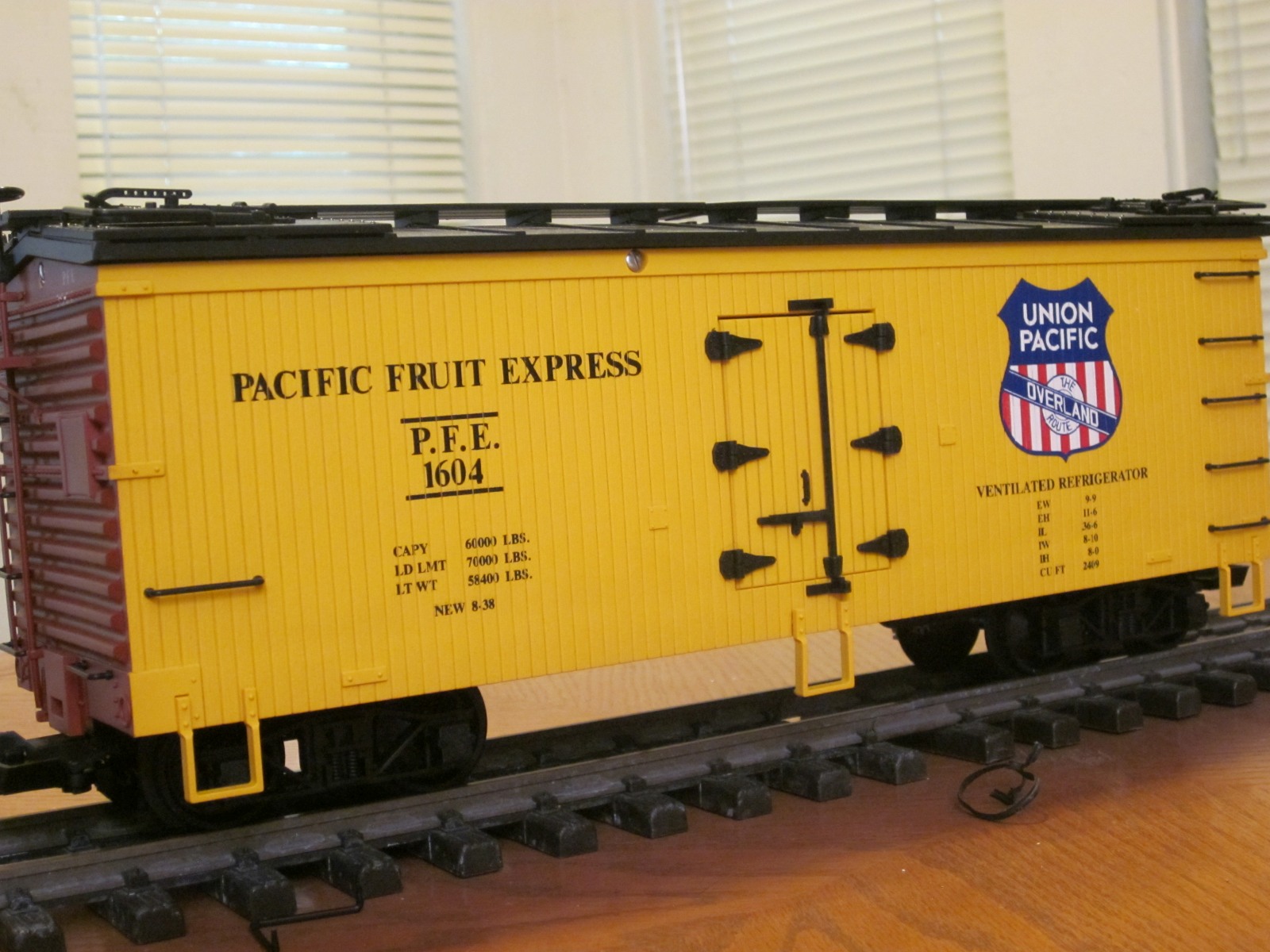 R1604 PFE 1604
