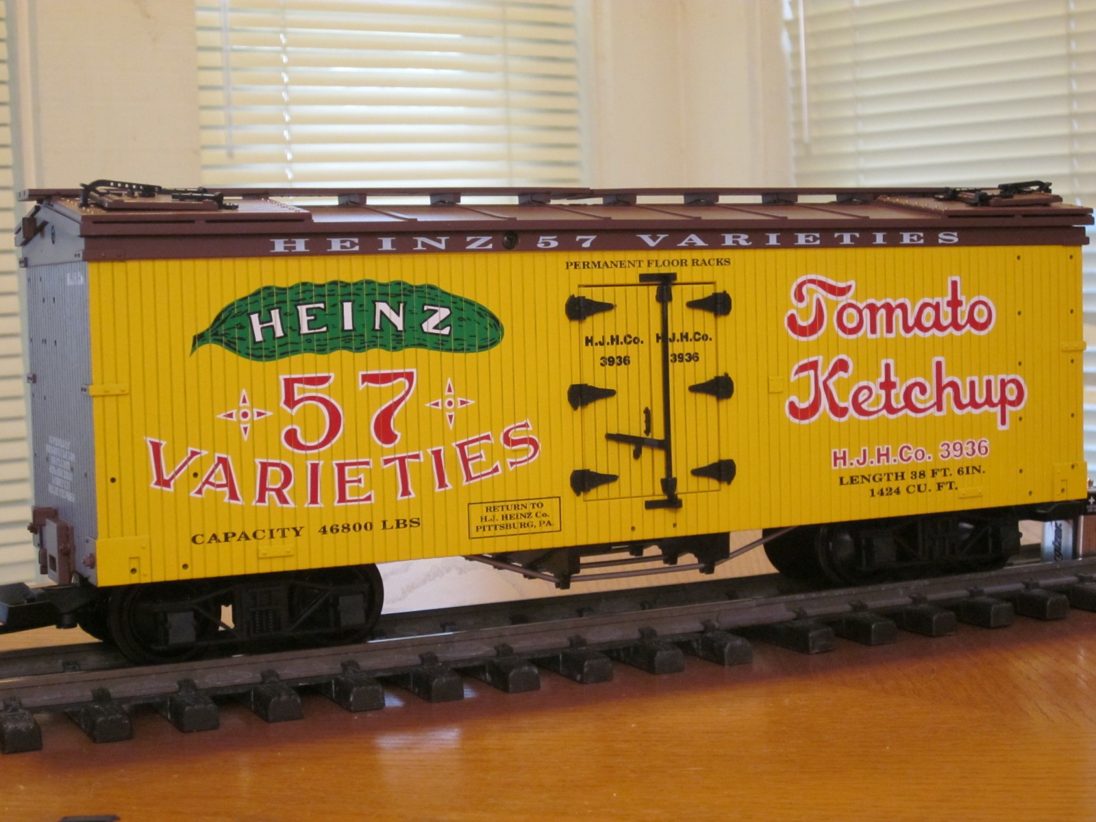 R16175 Heinz Tomato Ketchup HJHCo 3936