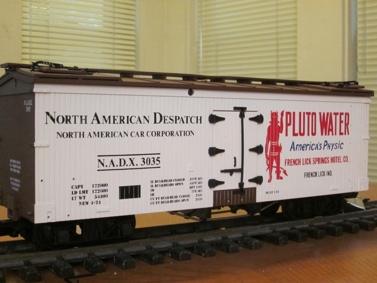 R1663 Pluto Water NADX 3035