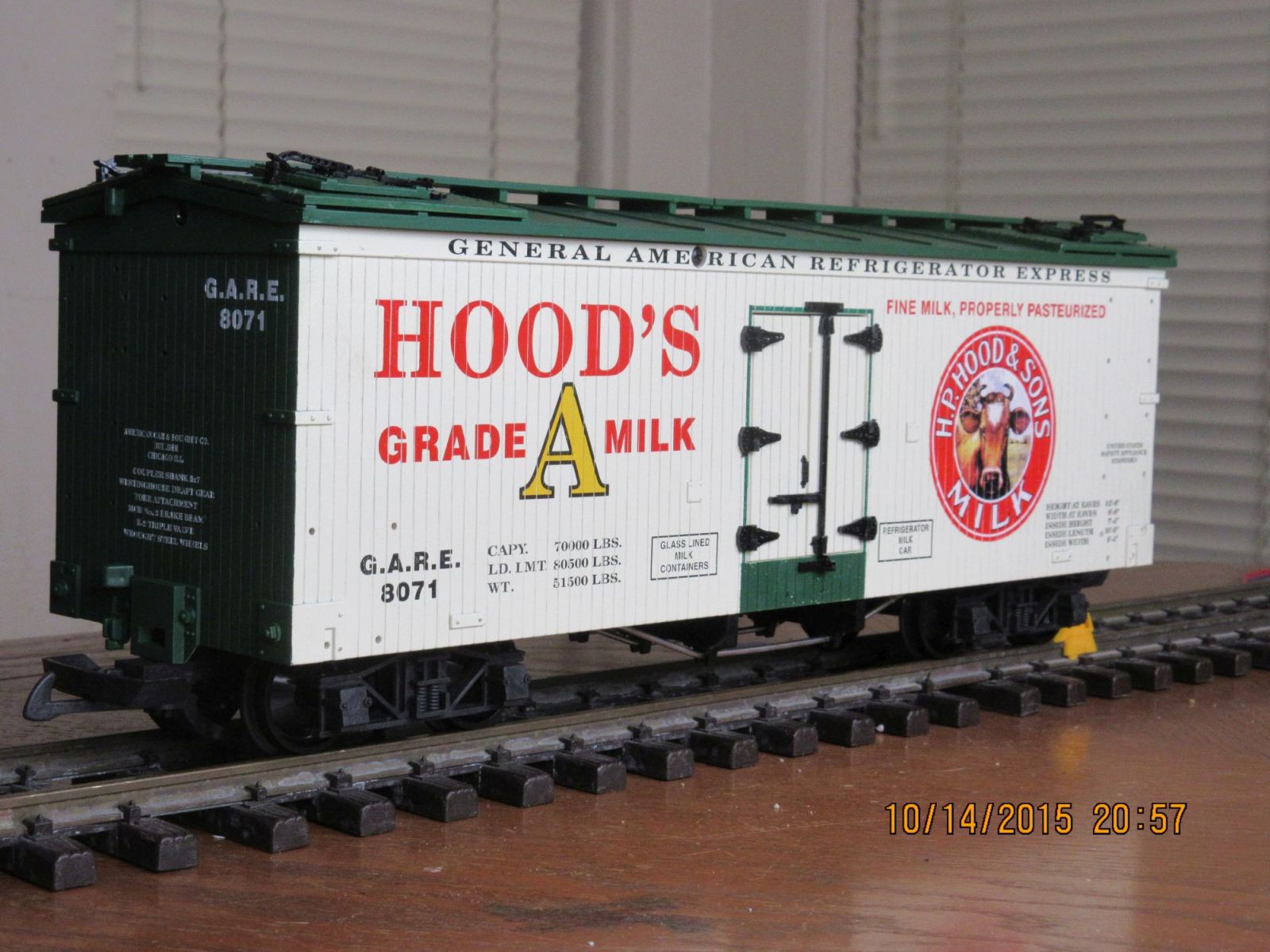R16489 A Hoods Milk GARE 8071