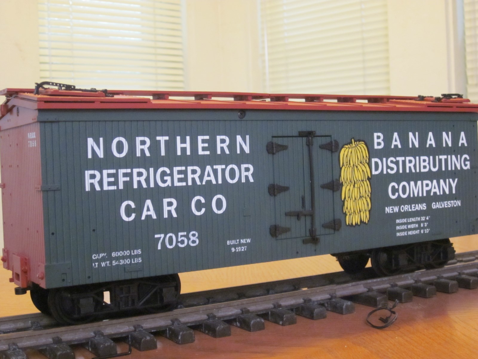 R1606 Northern Refrigerator Banana Distributing NRCCo 7058