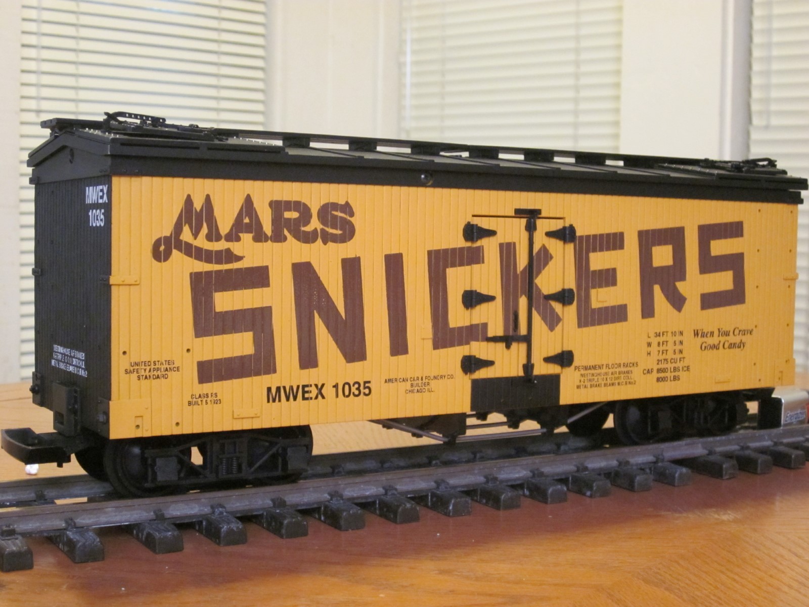 R1686 Snickers MWEX 1035