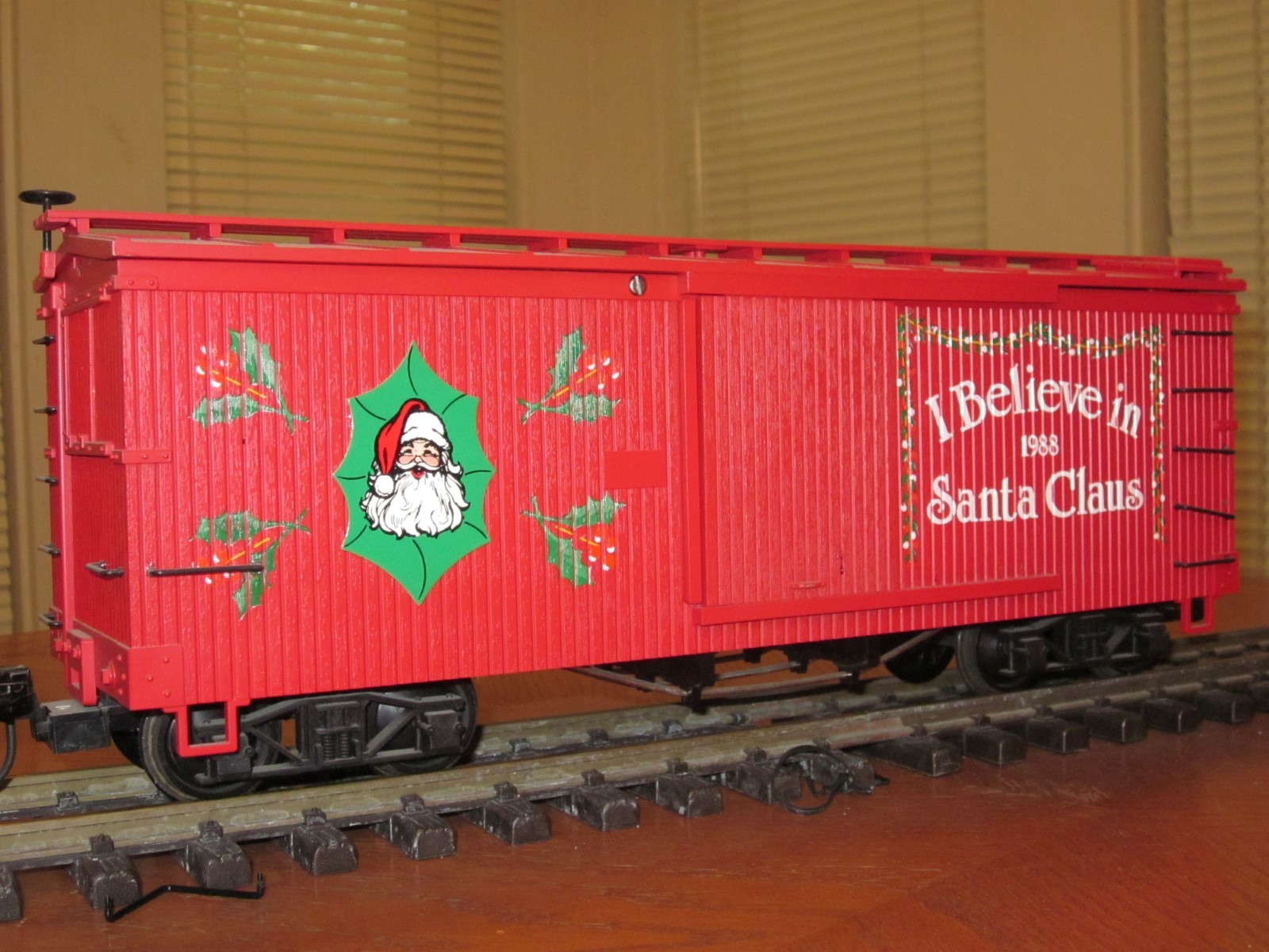 R1939 1988 Annual Christmas