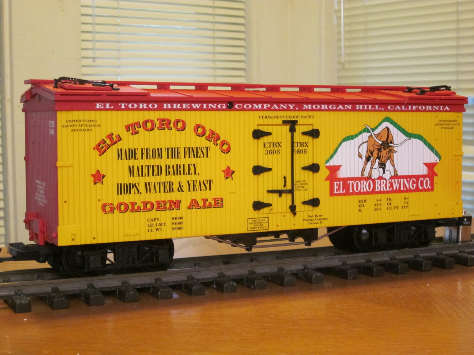 R16397 El Toro Brewing El Toro Oro Golden Ale ETBX 3606