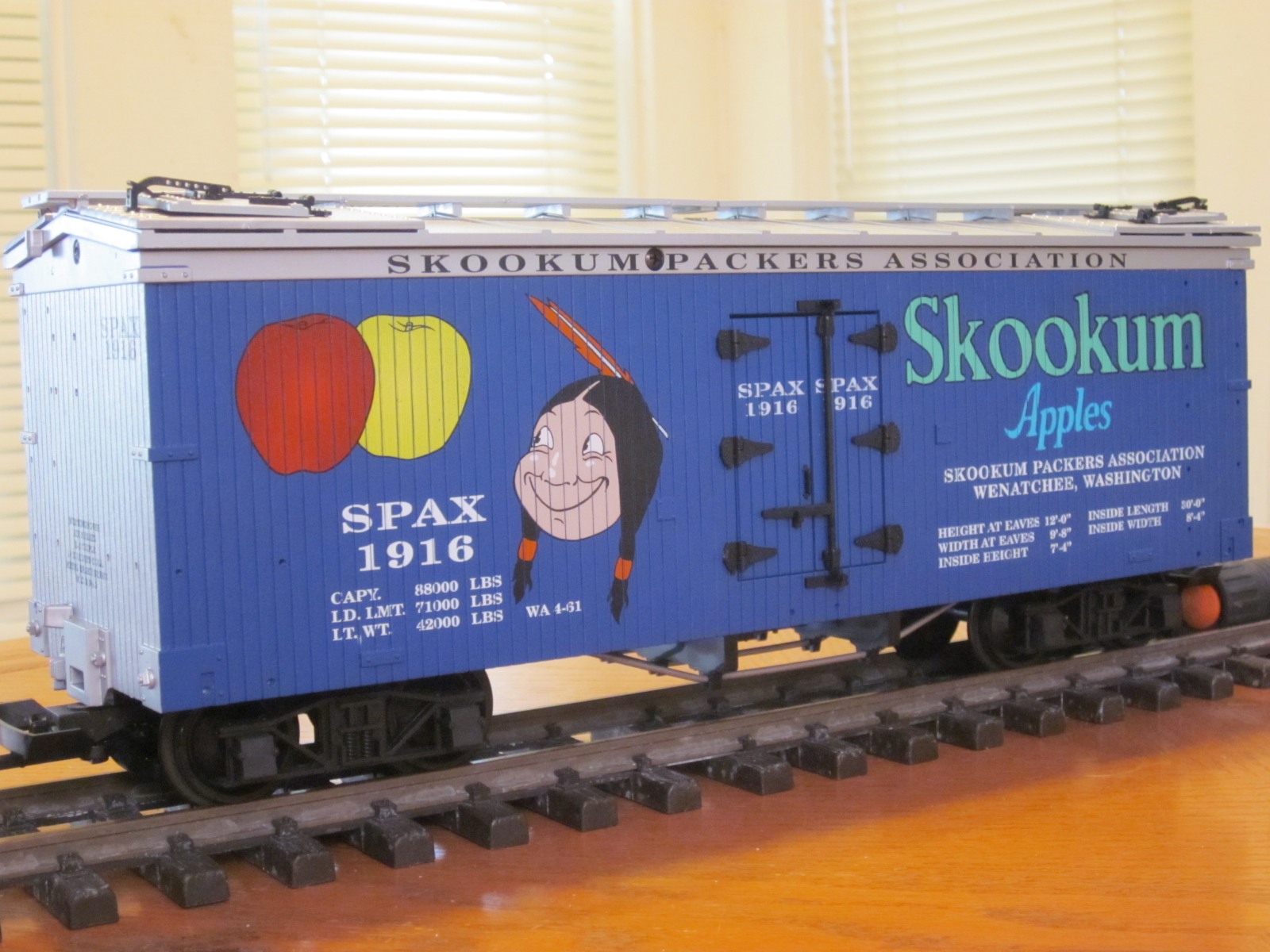 R16259 Snookum Apples SPAX 1916