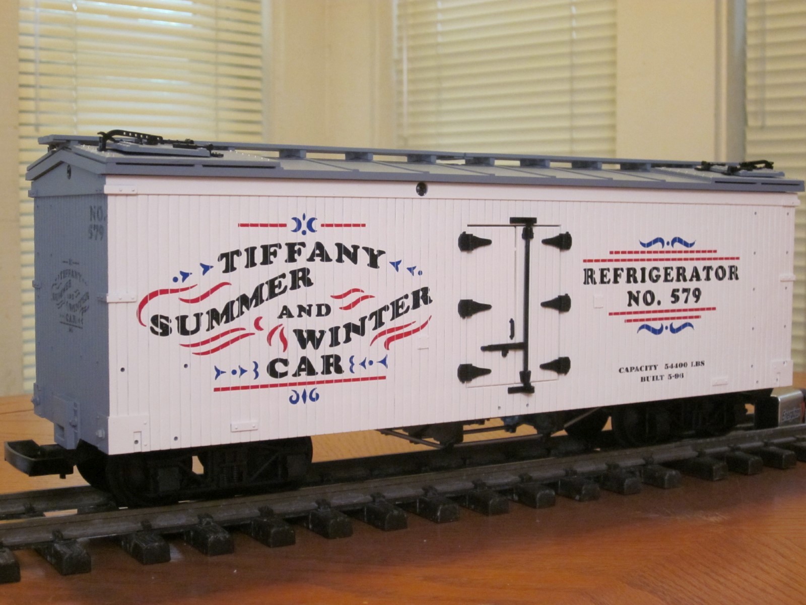 R1689 Tiffany Summer And Winter 579