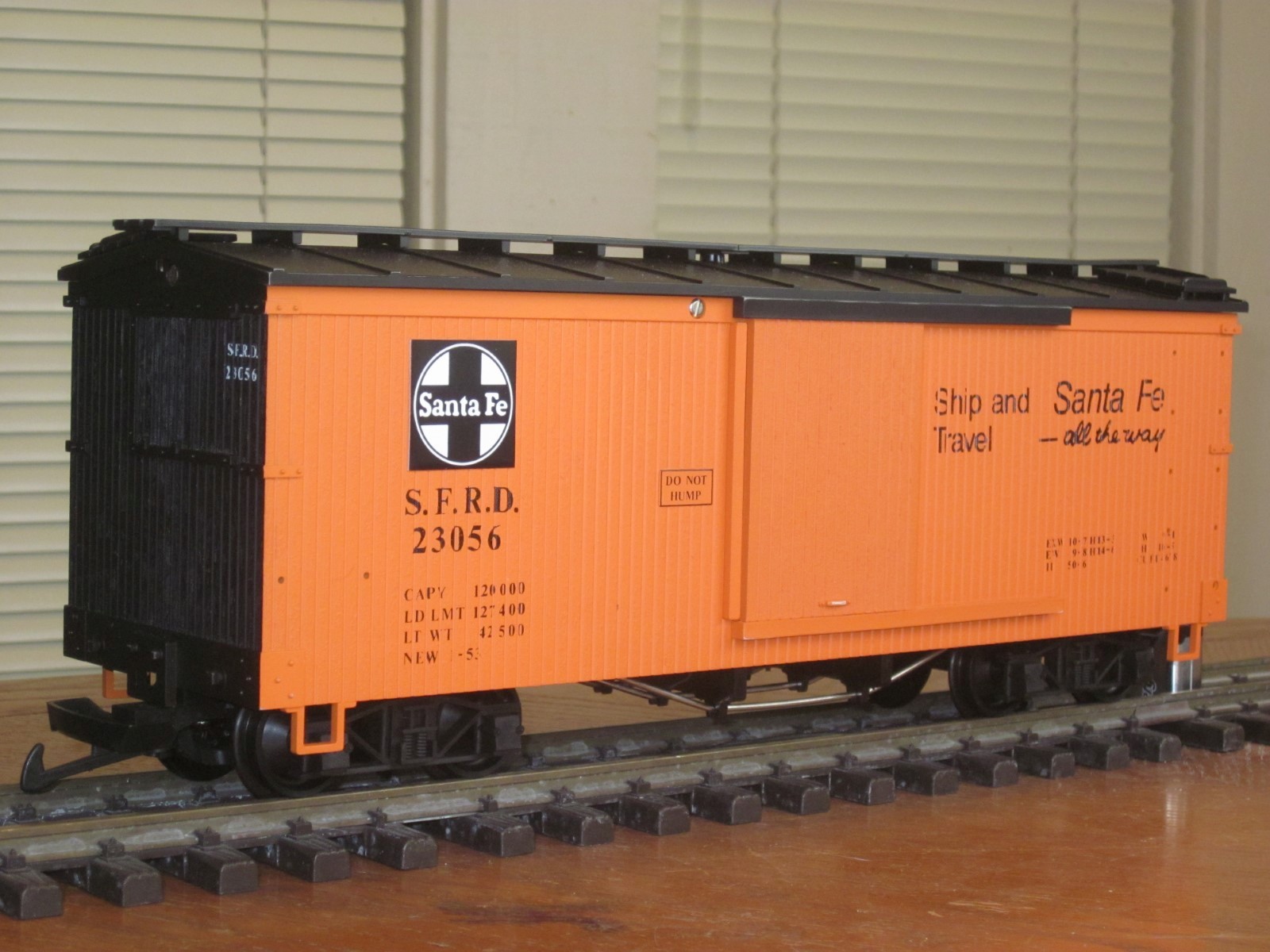 R1936 Santa Fe (San Francisco Chief) #SFRD 2023056