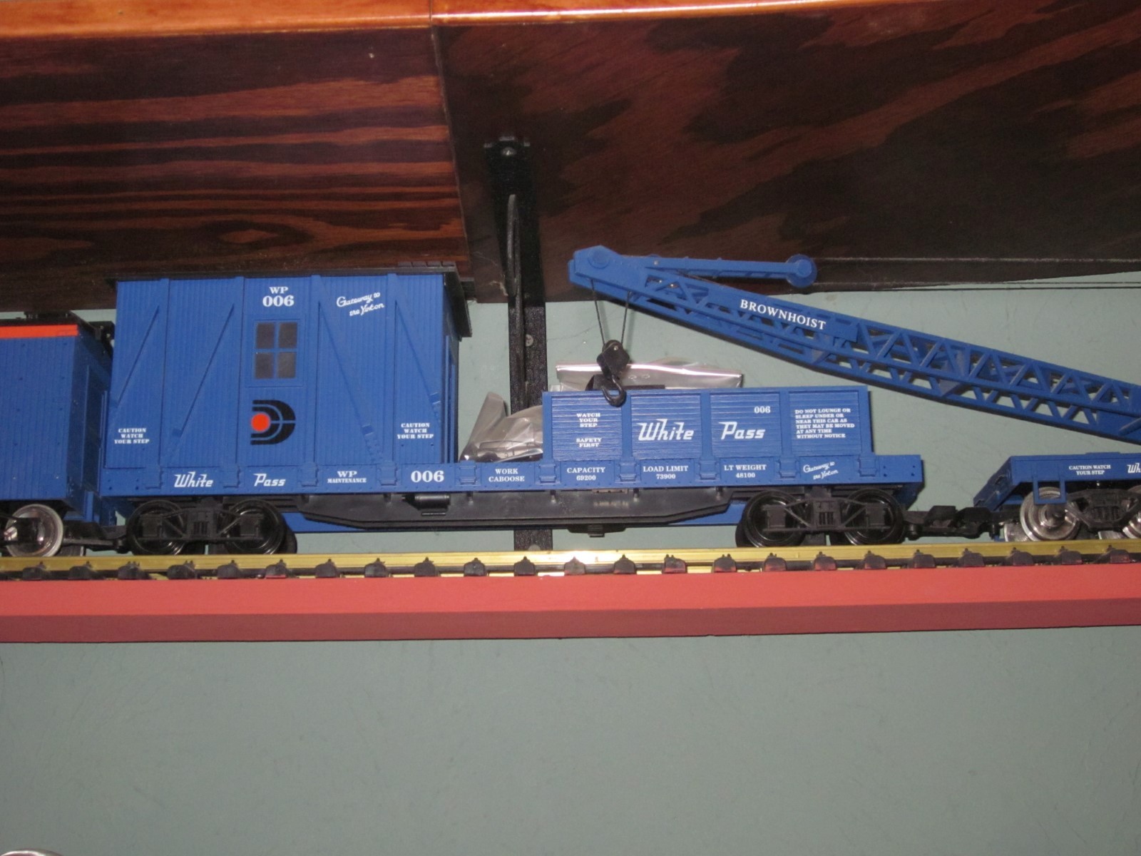 R1878 White Pass Crane Tender