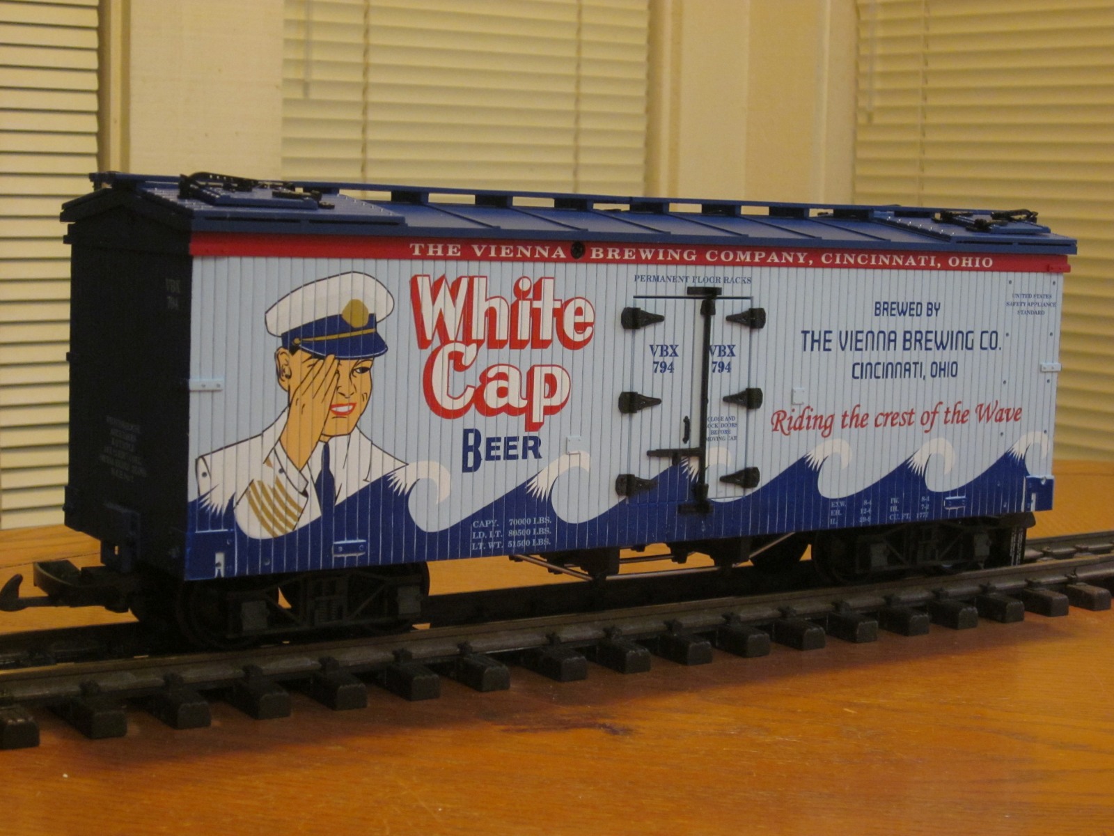 R16447 White Cap Beer VBX 794