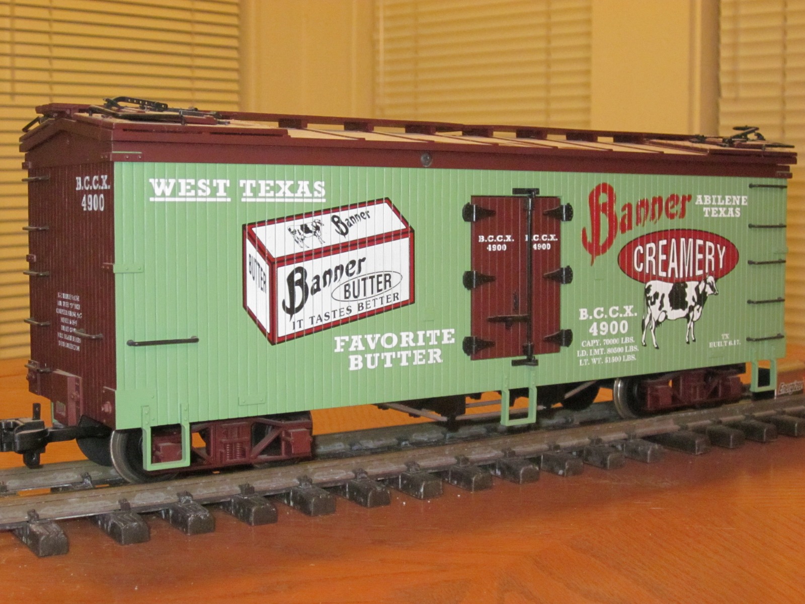 R16095 Banner Creamery BCCX 4900