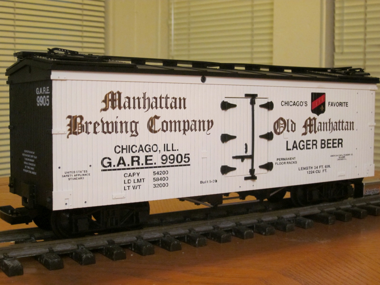 R16024 Manhattan Brewing GARE 9905