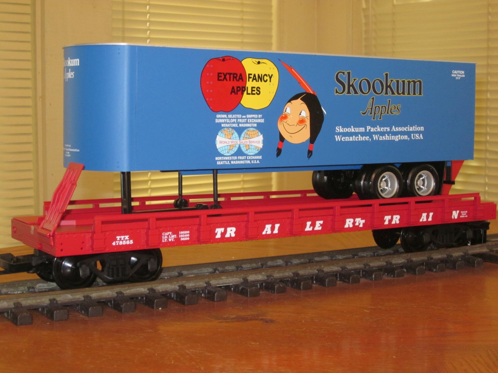 R17027 Snookums Apples TTX 478565