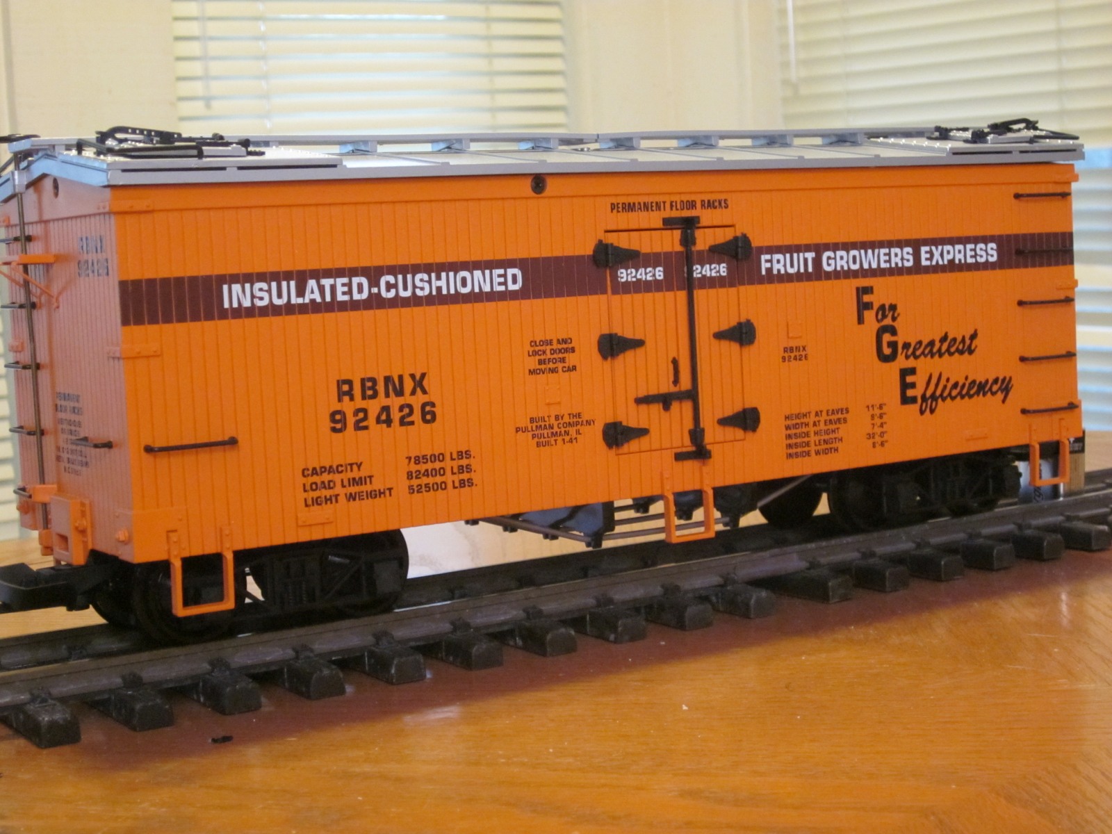 R16211 Fruit Growers Express RBNX 92426