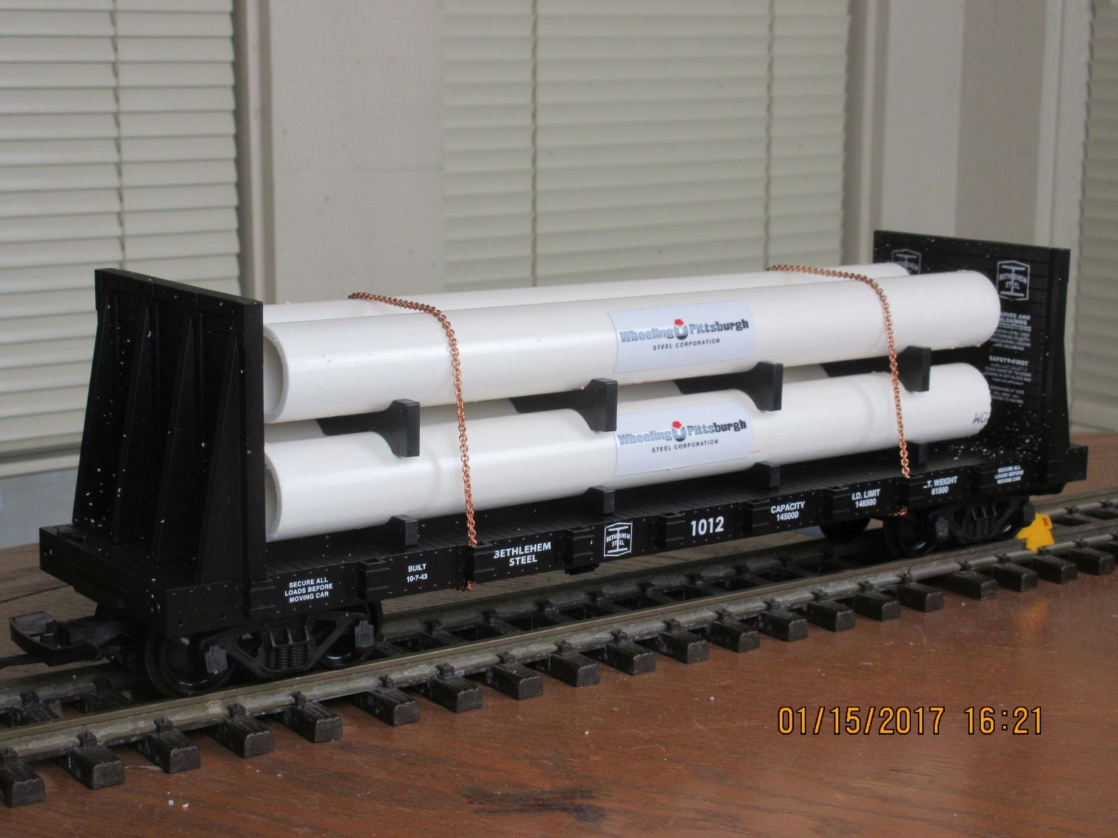 R17613 B - Bulkhead Flat w Pipe Load - Bethlehem 1012