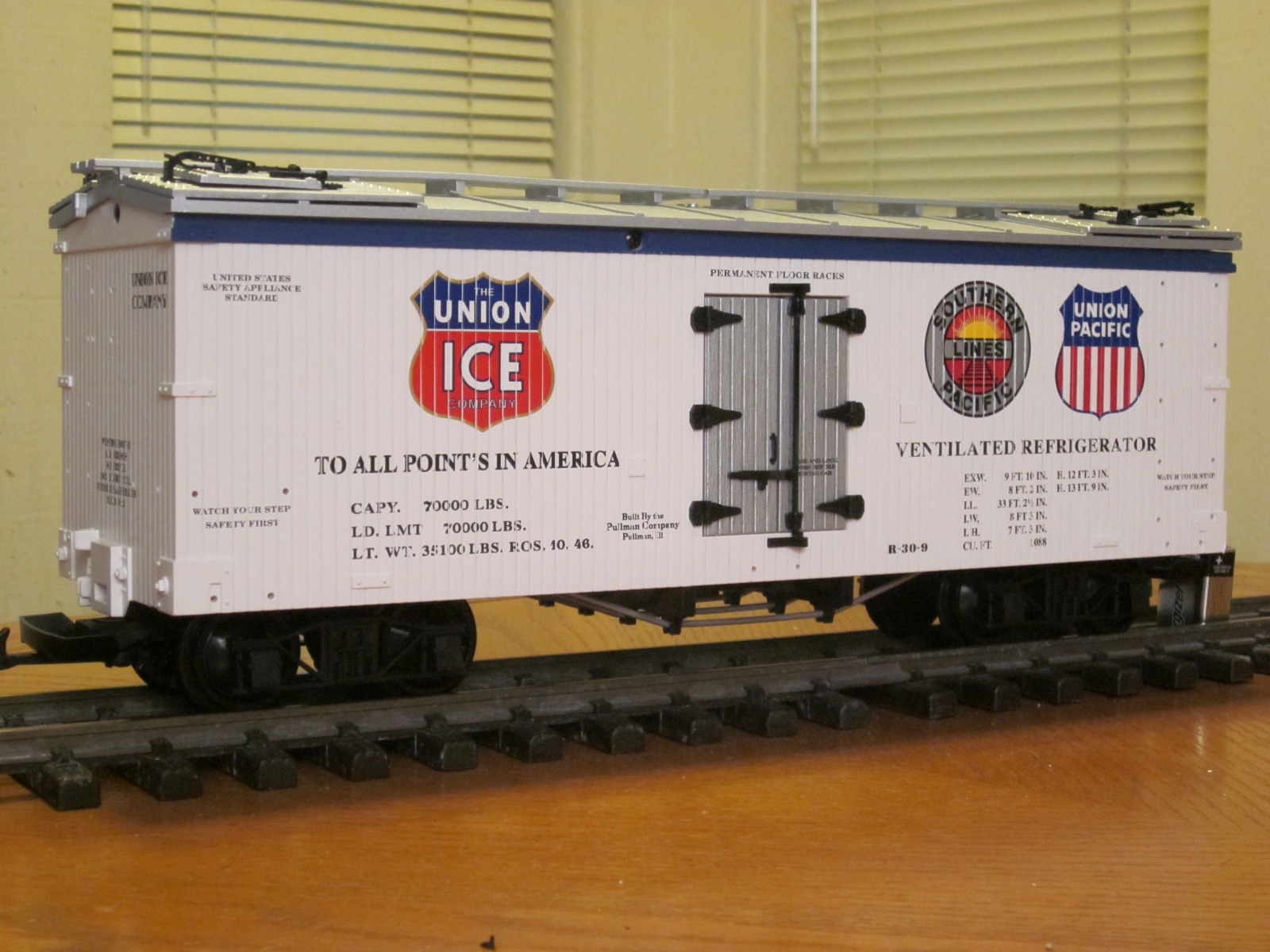 R16345 Union Pacific Southern Pacific Union Ice