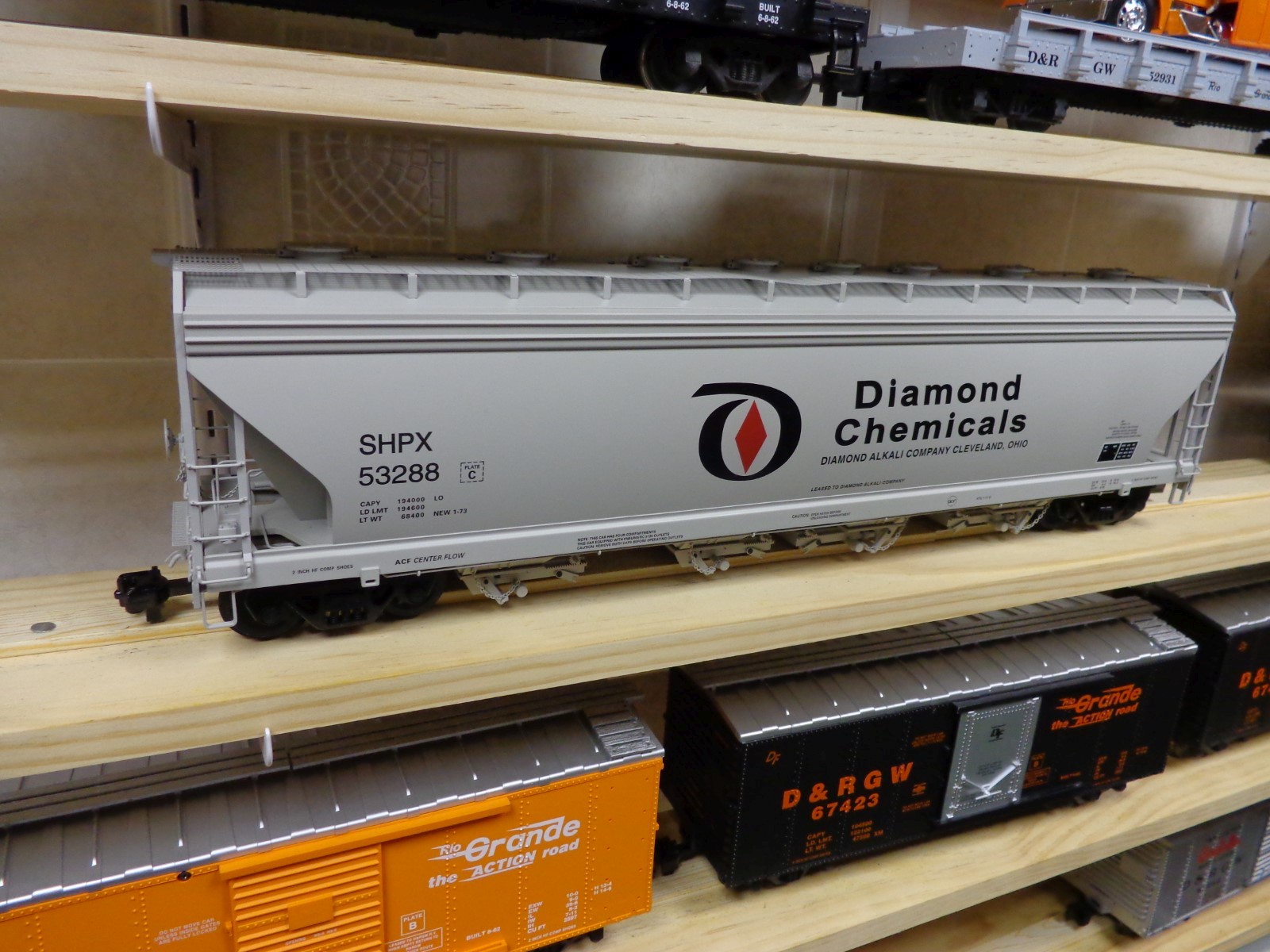 R14123 Diamnod Plastics SHPX 53288