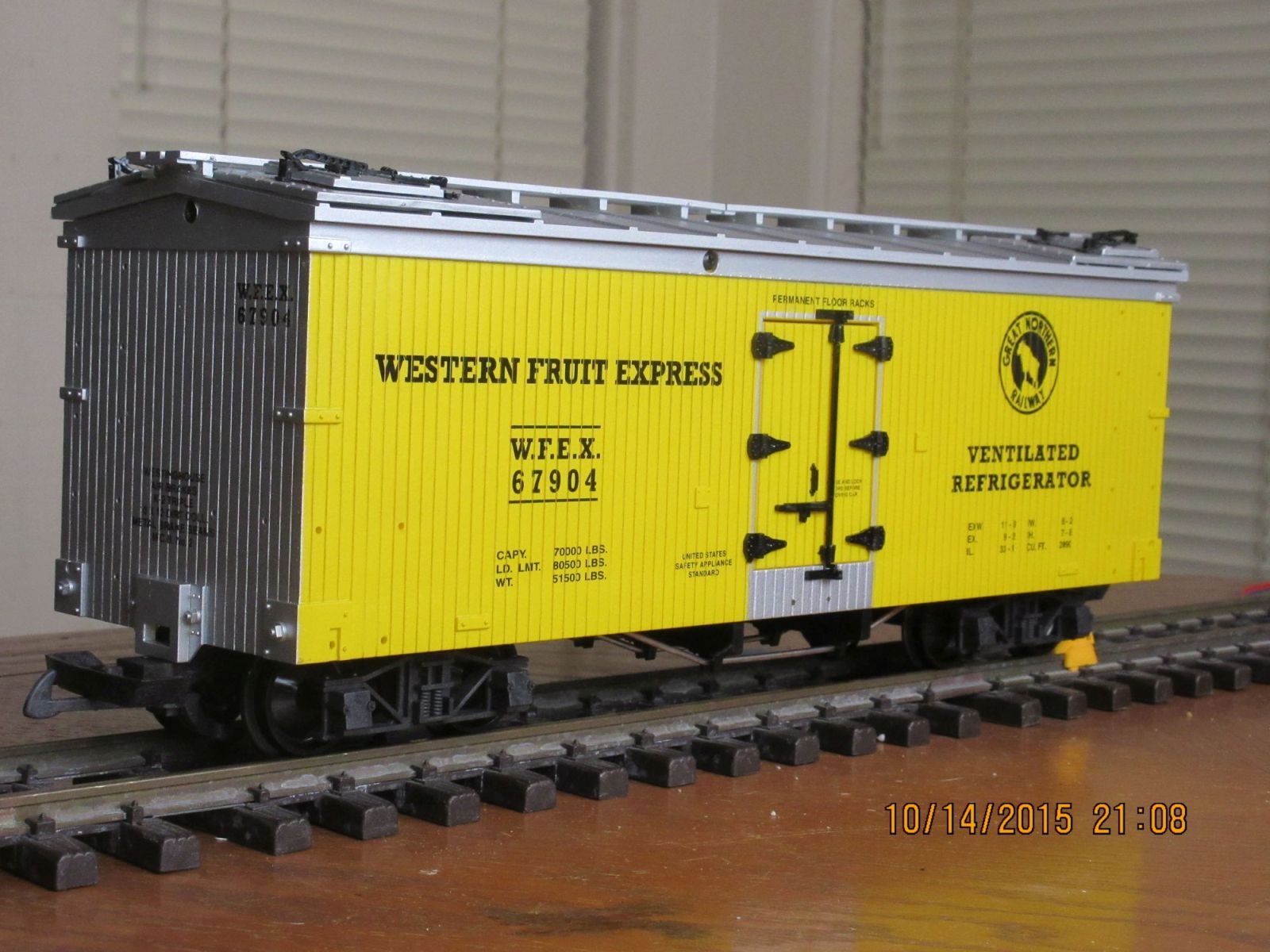 R16494 B Western Fruit Express WFEX 67904