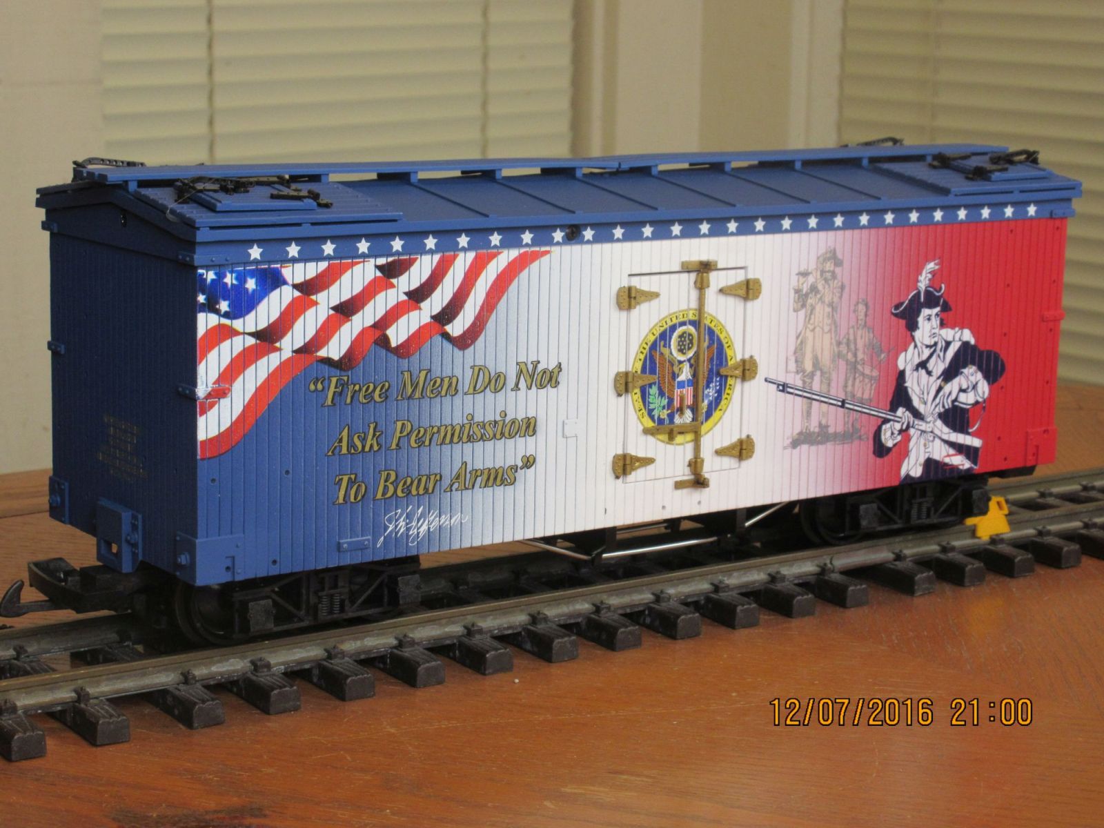 R16007 Reefer Free Men (RWB Blue)