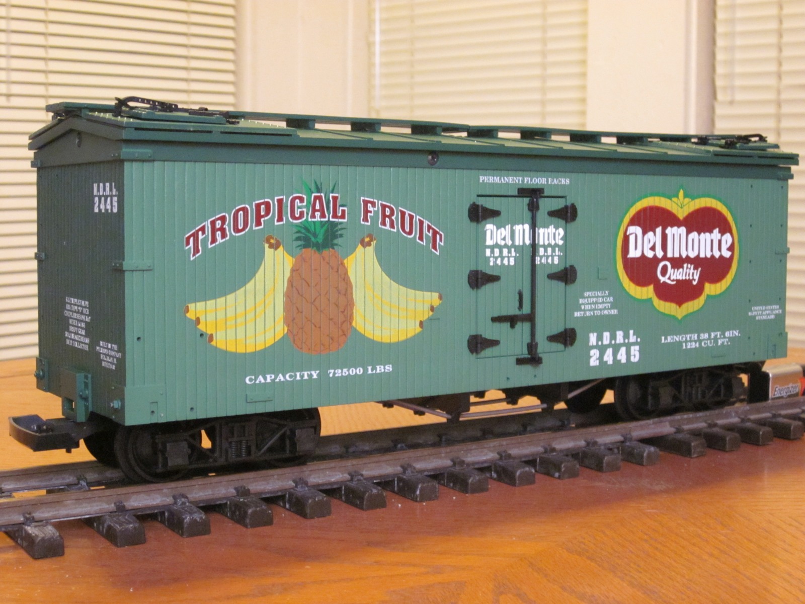 R16105 Del Monte Fruit NDRL 2445