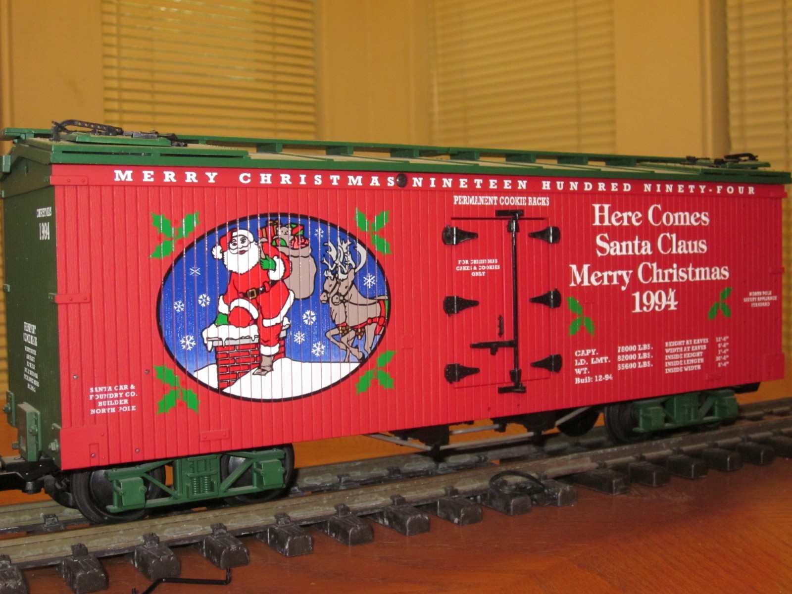 1994 Annual Christmas R13012 Reefer