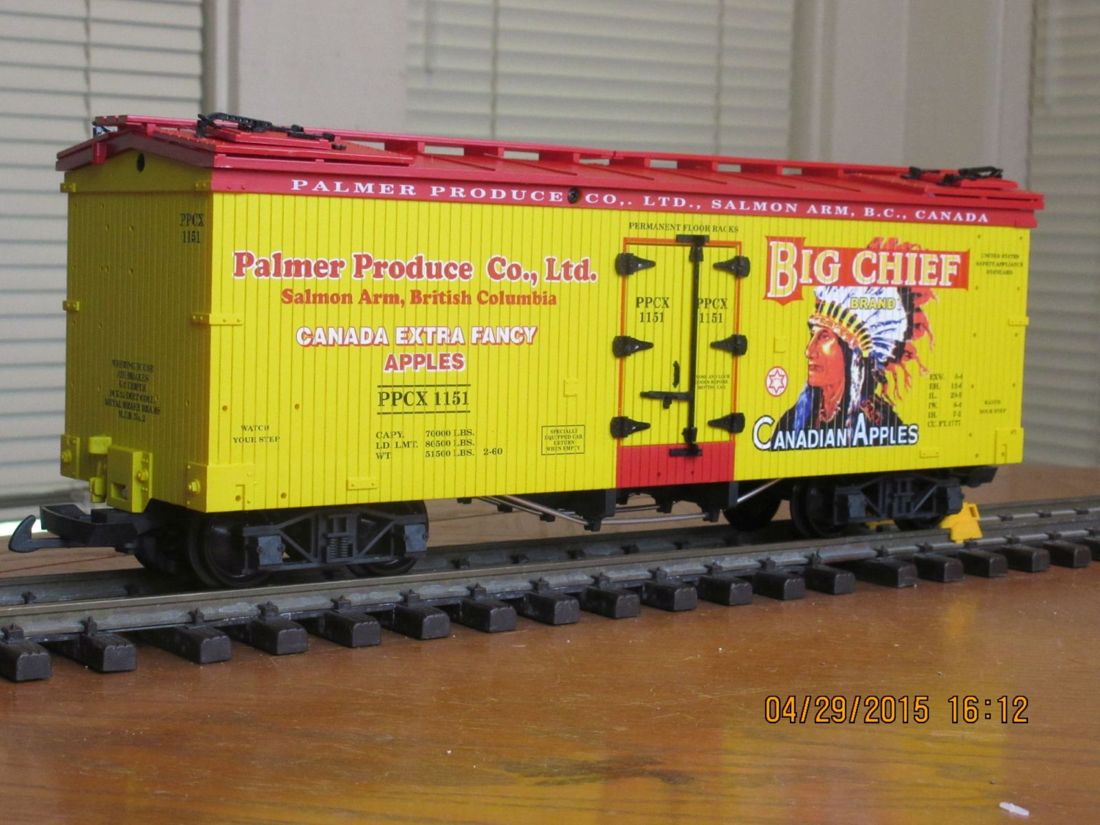 R16475B Big Chief Apples PPCX 1150 (Yellow Red)