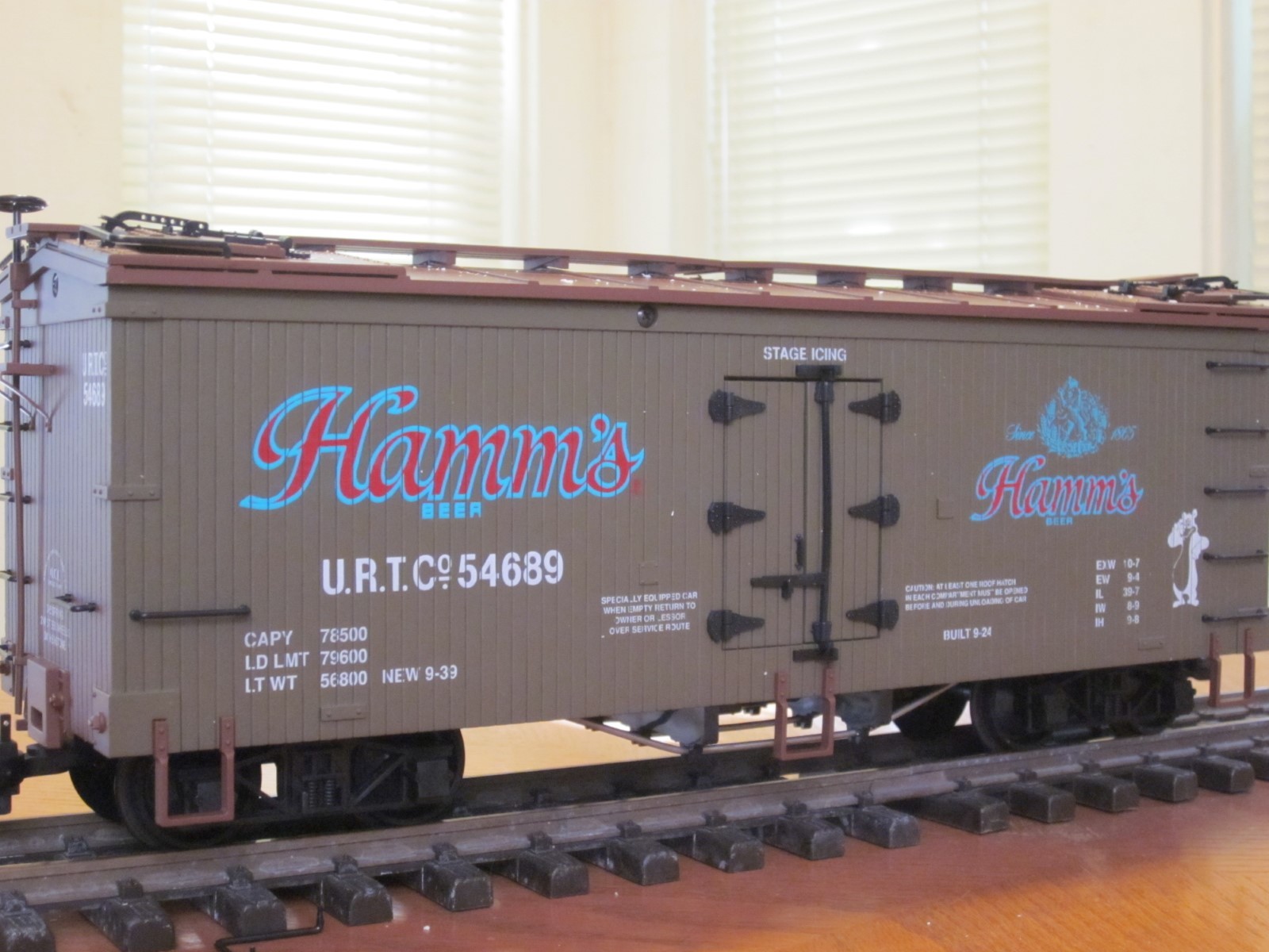 R1632 Hamms Beer URTC 54689