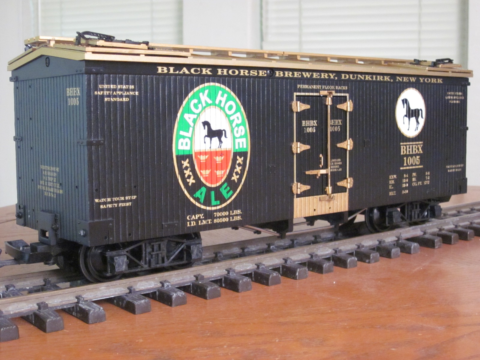 R16413 Black Horse Ale BHBX1005