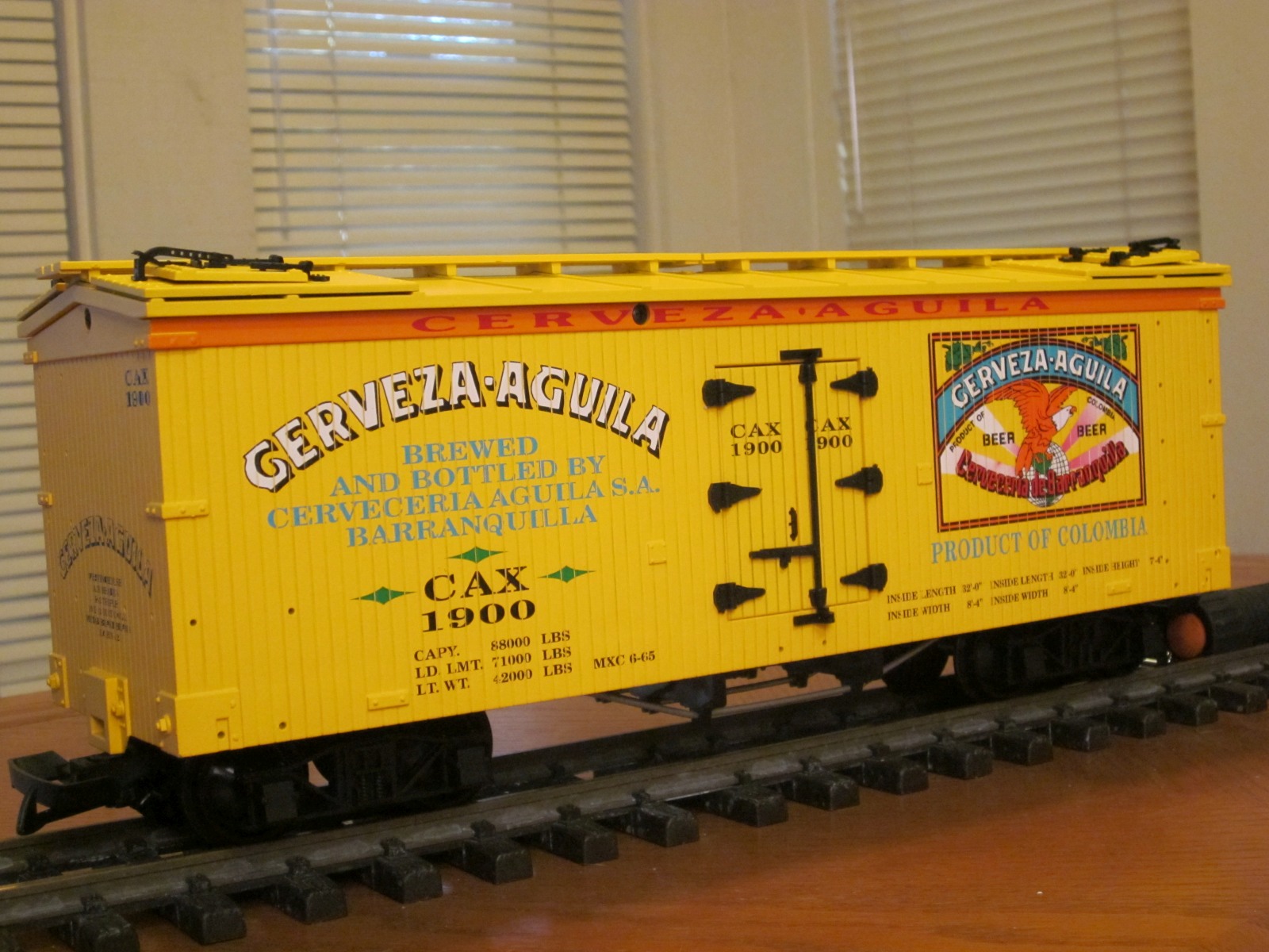 R16266 Cerveeza Aguila CAX 1900