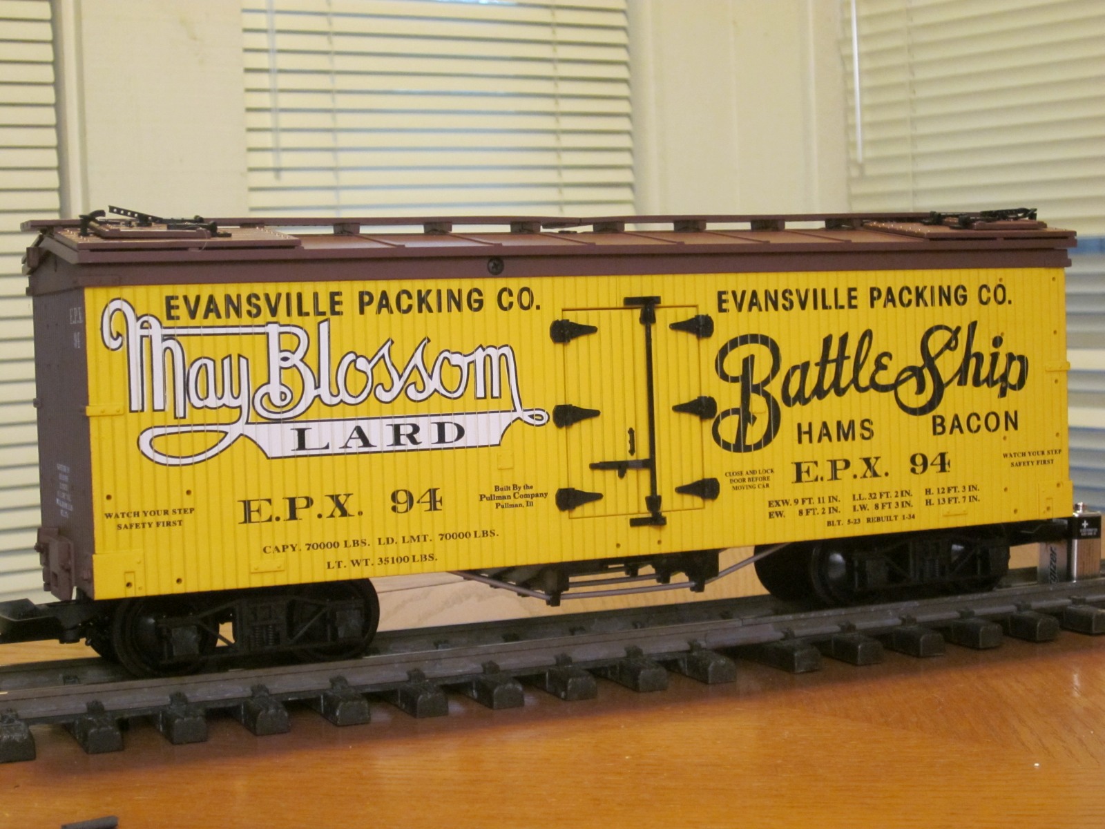 R16304 Evansville Packing May Blossom Lard EPX 94