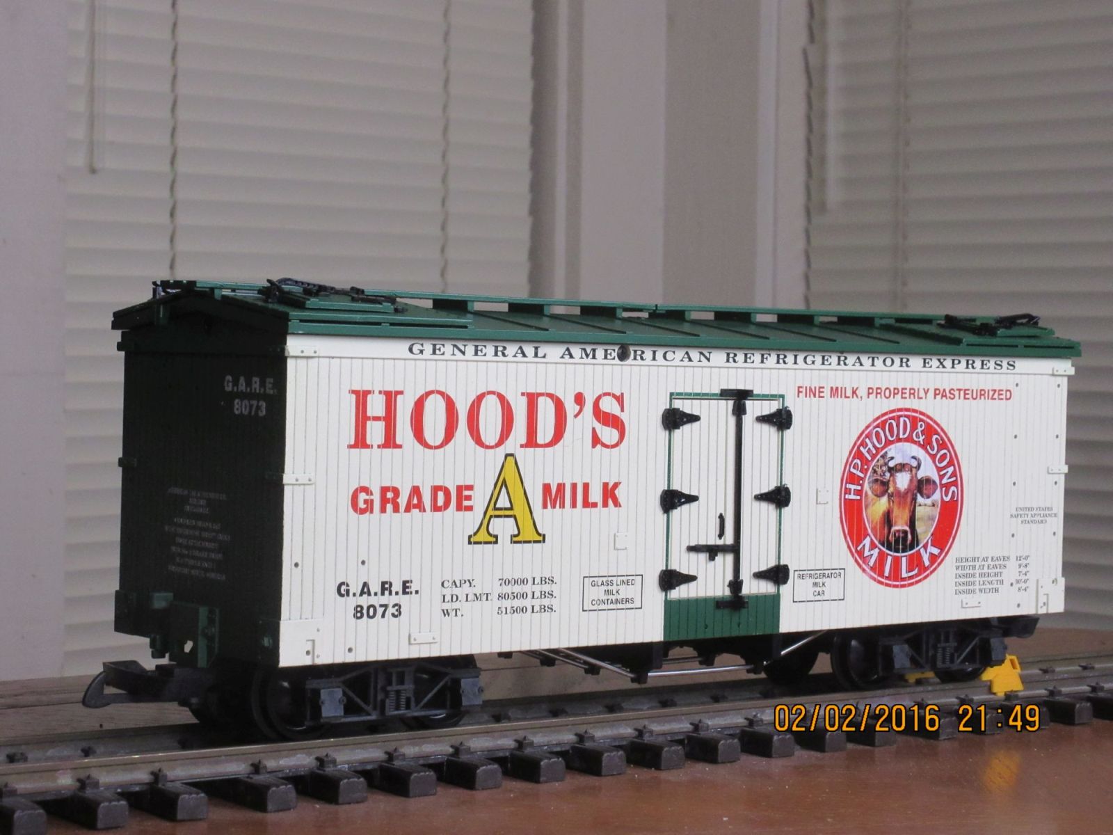 R16489 C Hoods Milk GARE 8073