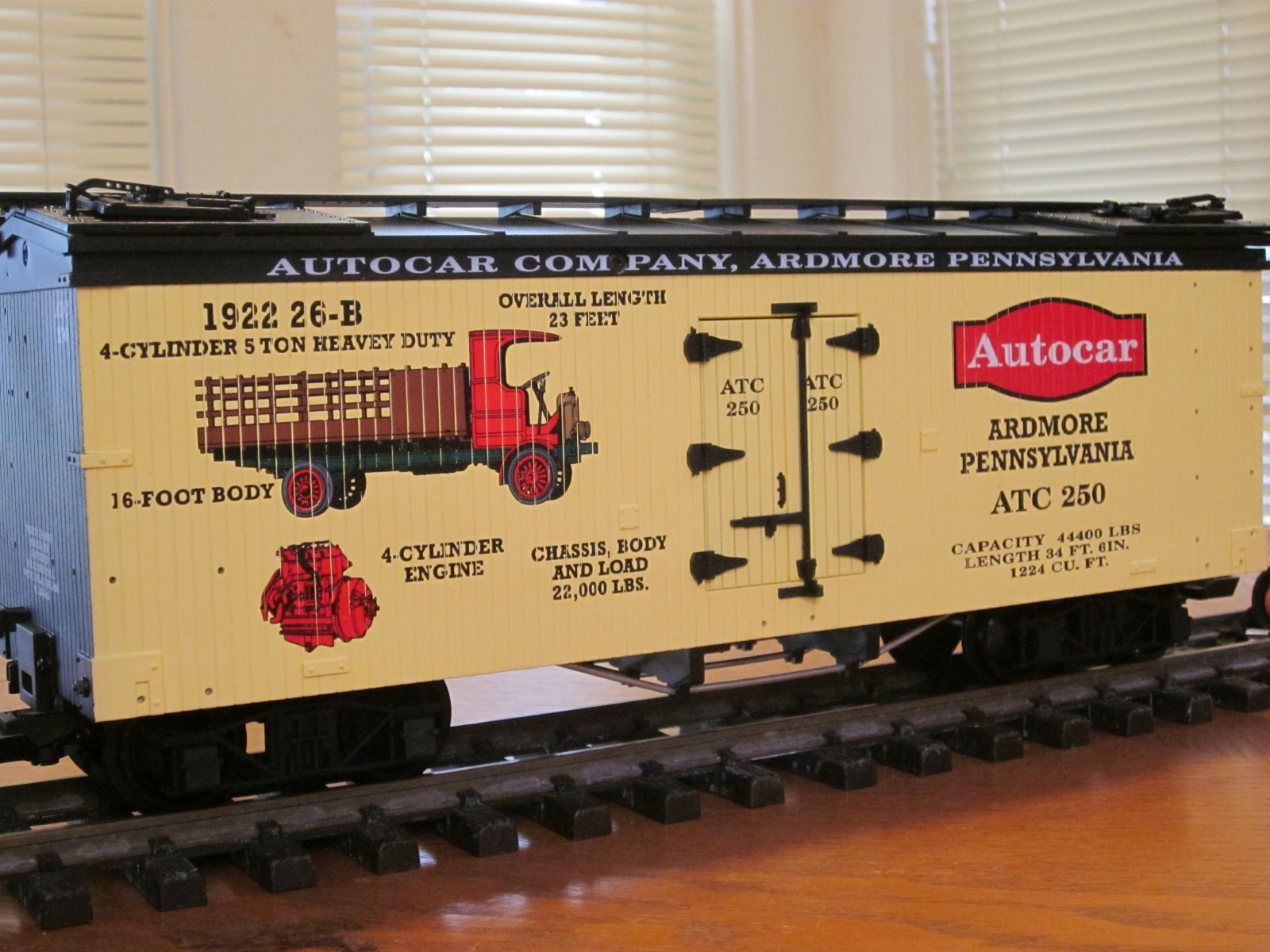 R16245 Autocar Truck ATC 250