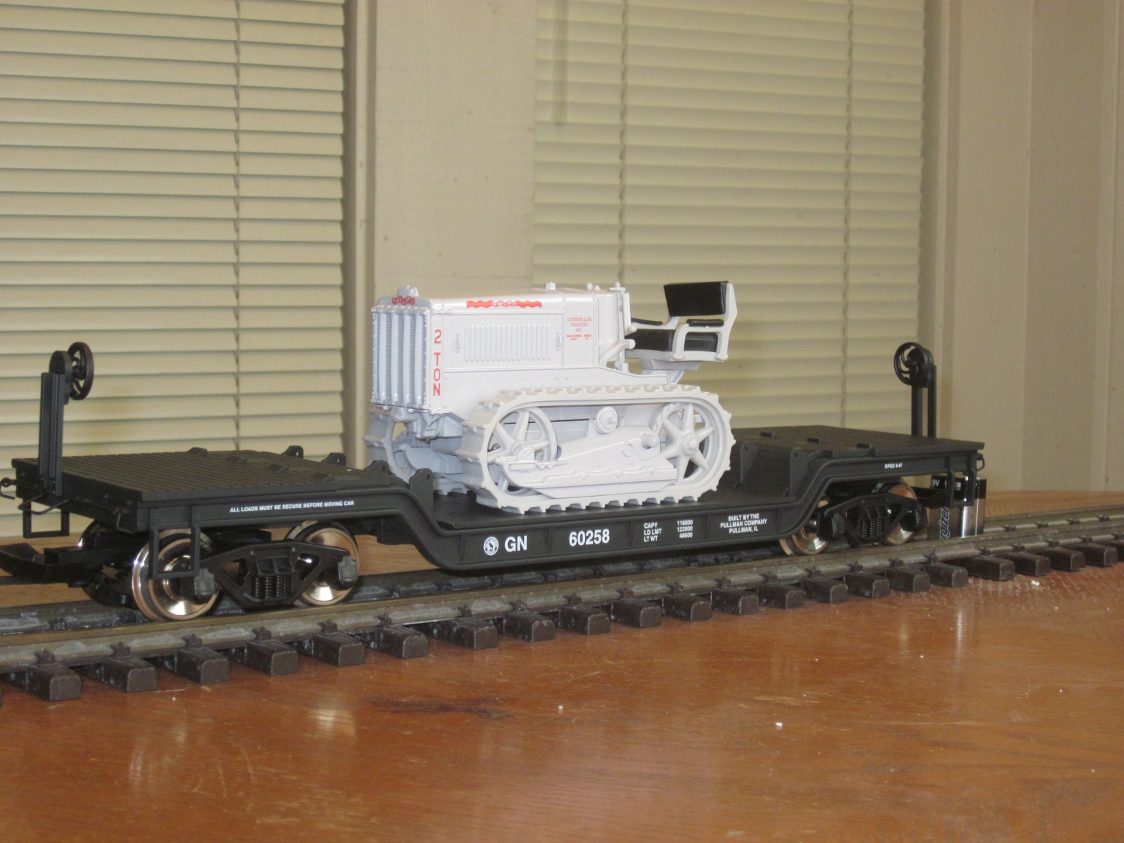 R17306 Great Northern W Cat #GN 2060258