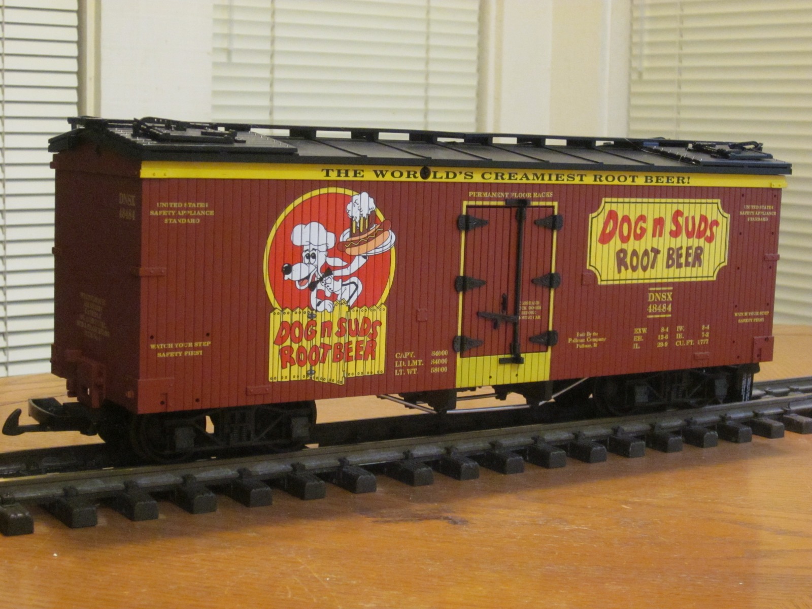 R16441 Dog N Suds Root Beer DNSX 48484