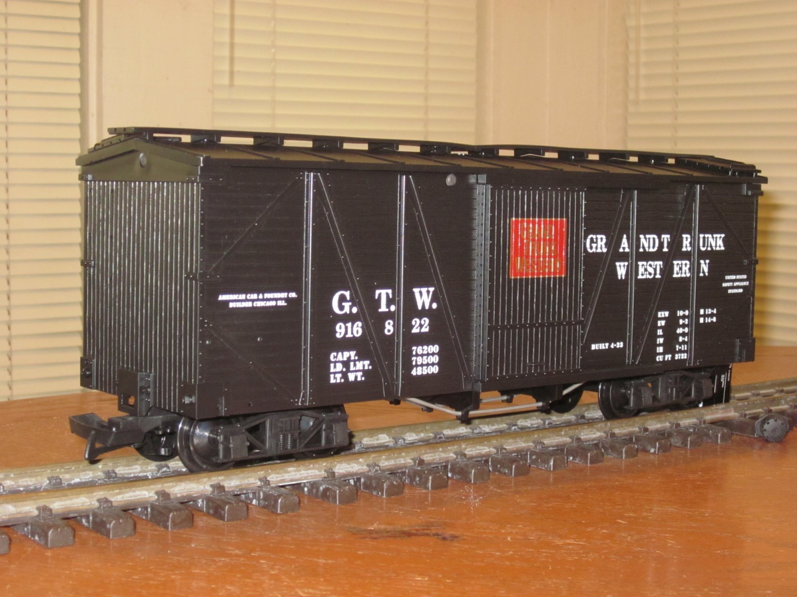 R1426 Grand Trunck Western GTW 916822