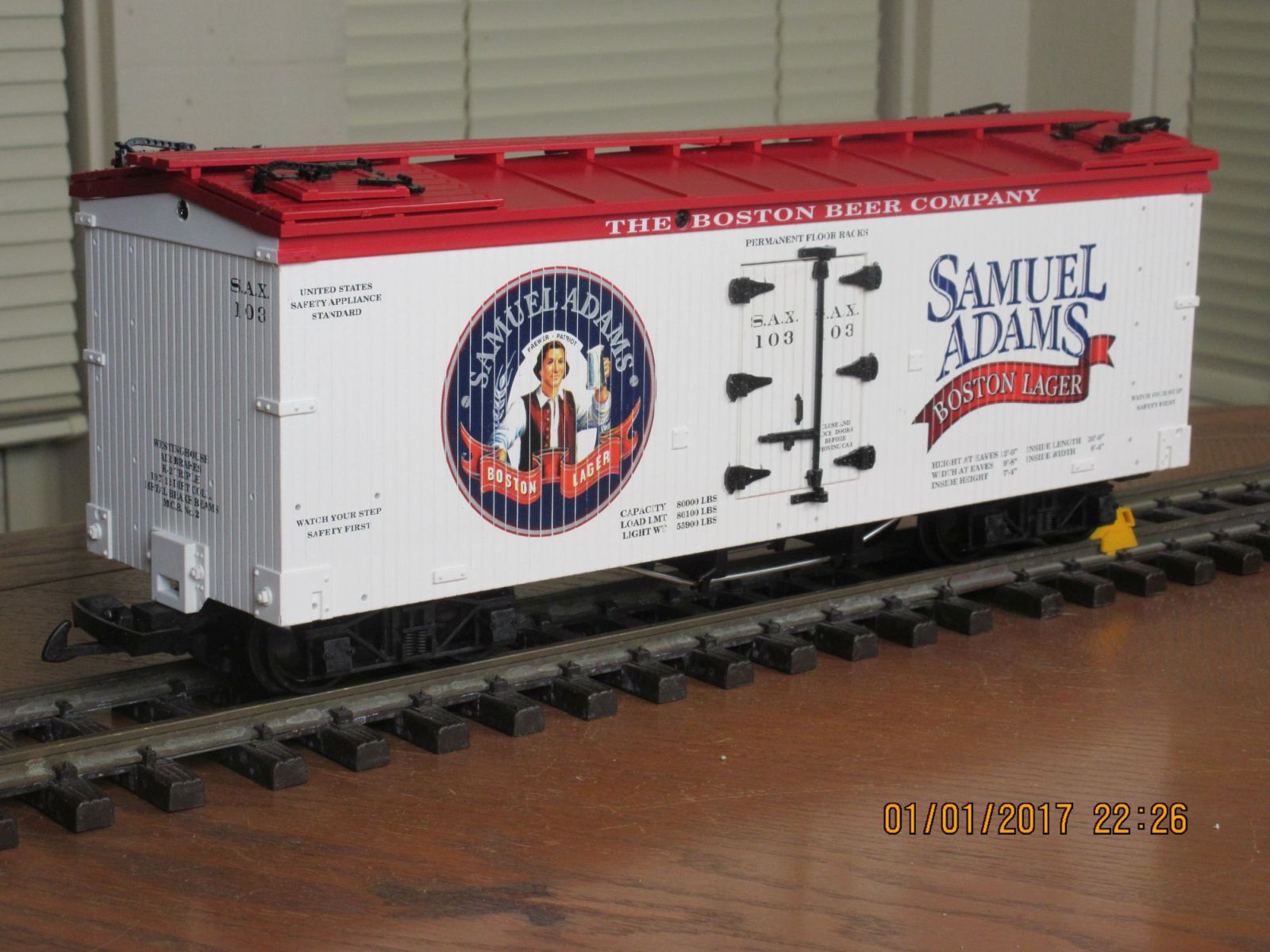 R16009 Reefer Sam Adams Lager SAX 103 (White Red)