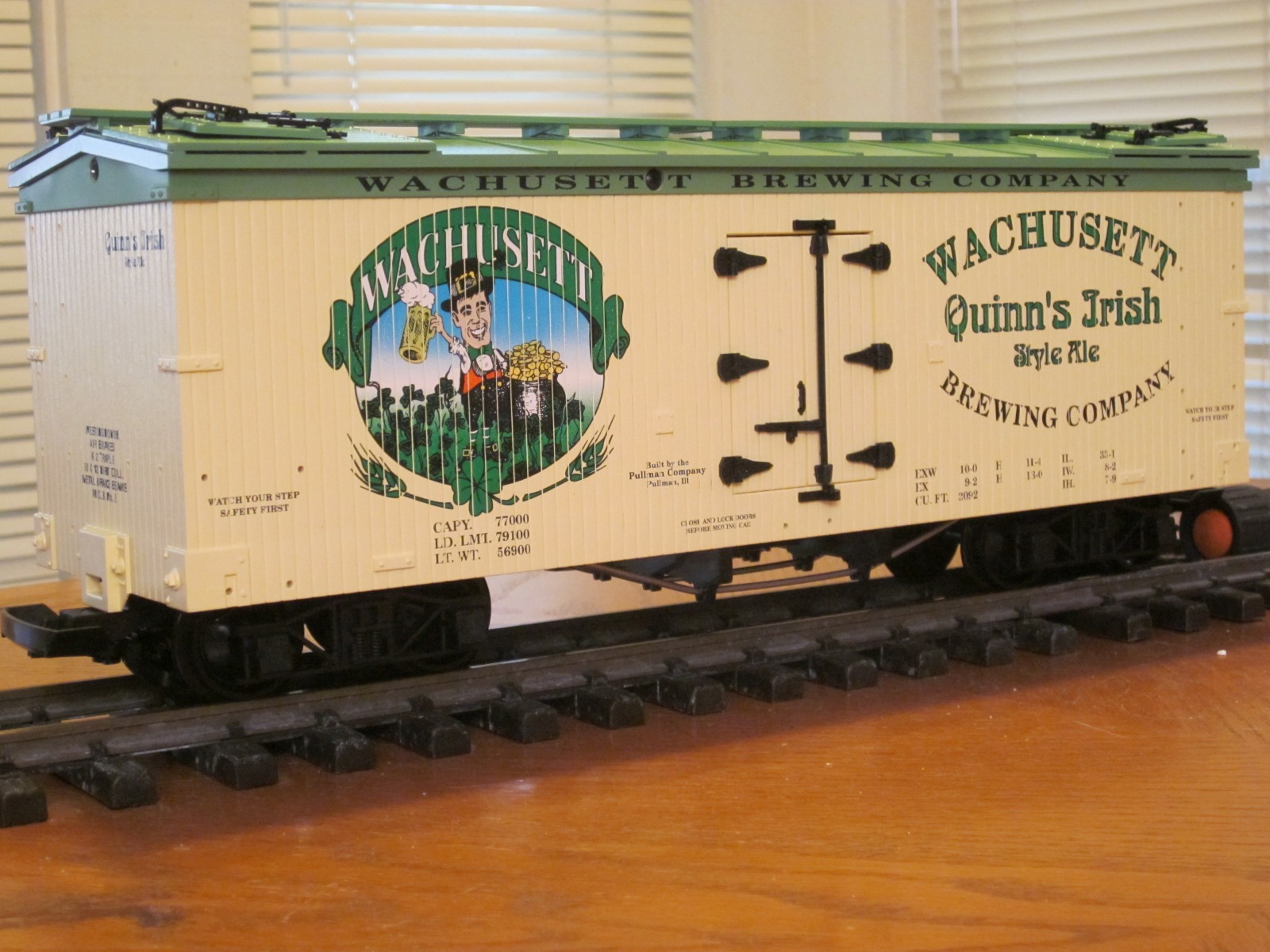 R16287 Quinns Irish Ale (Wachusett+Brewing)