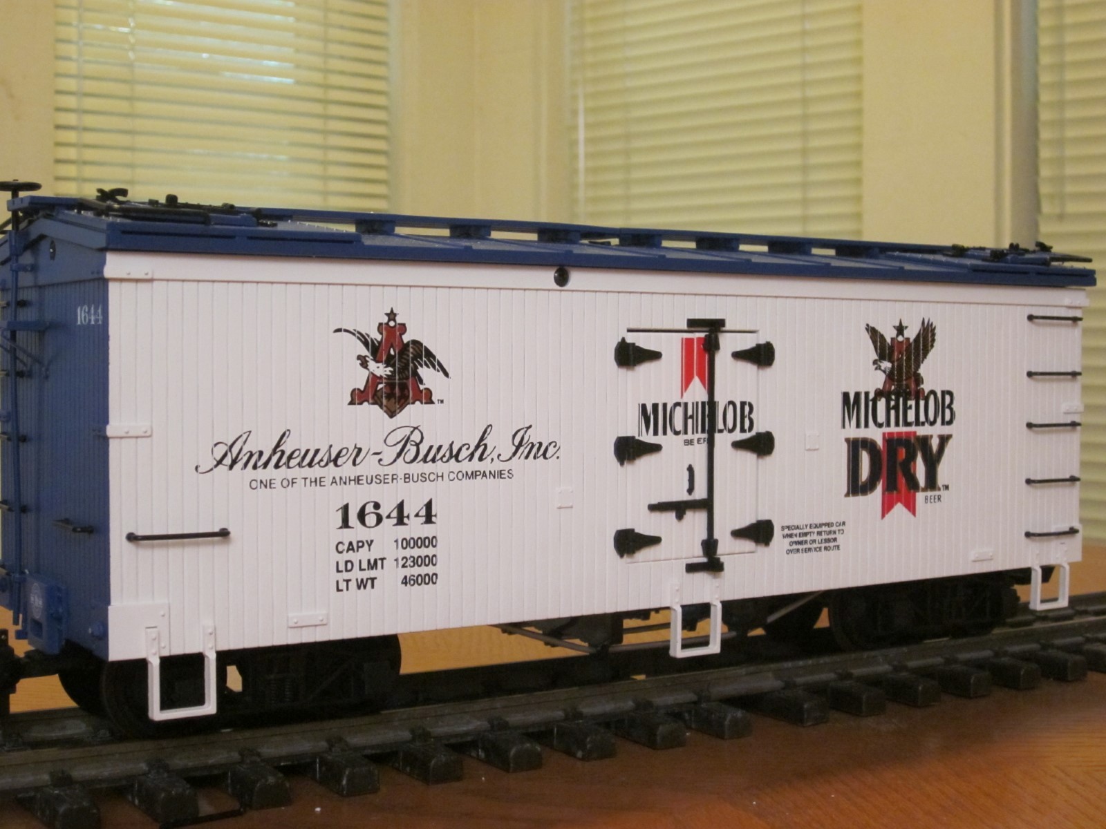 R1644 Michelob Dry Beer AB 1644