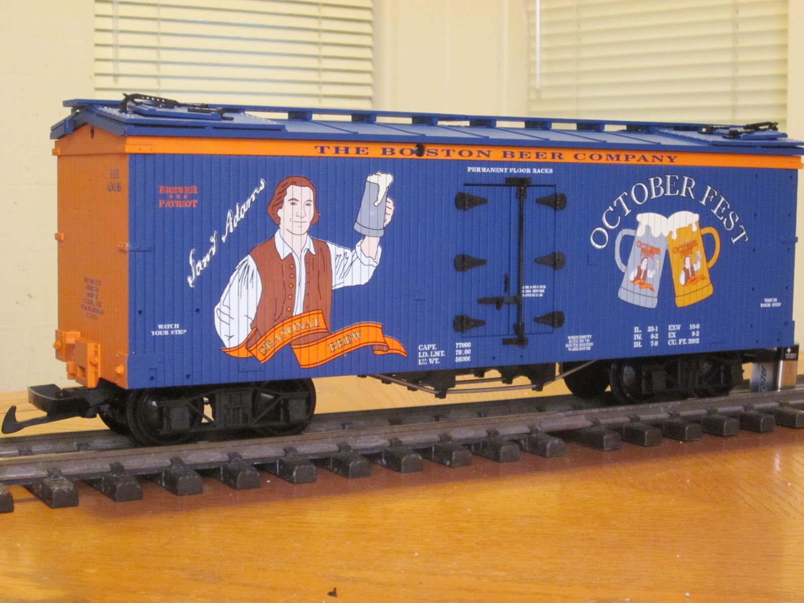 R16341 Samuel Adams October Fest