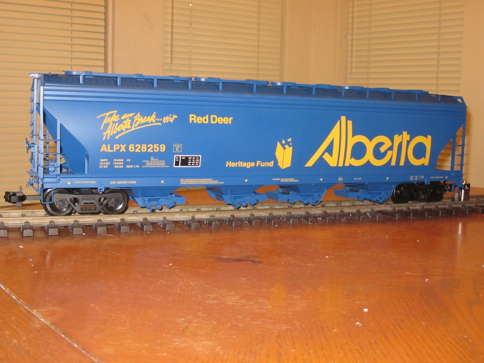 R14126L Red+Deer ALPX 628259