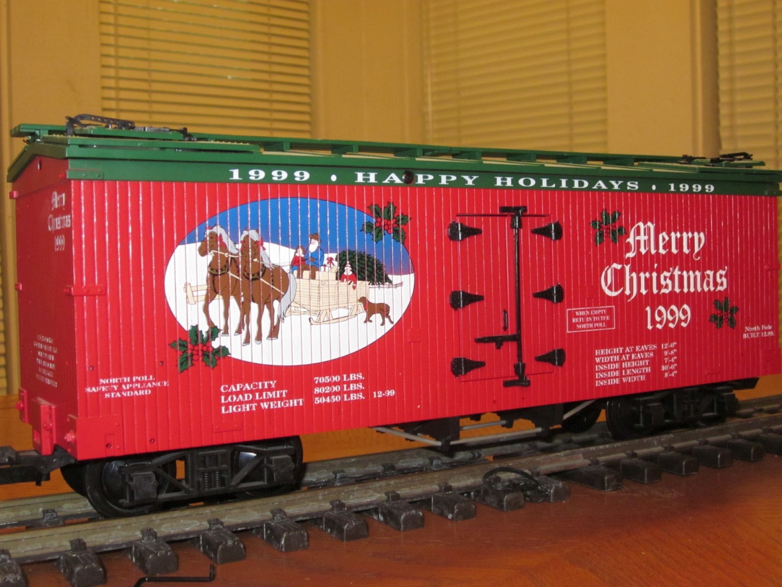 1999 Annual Christmas R13017 Reefer