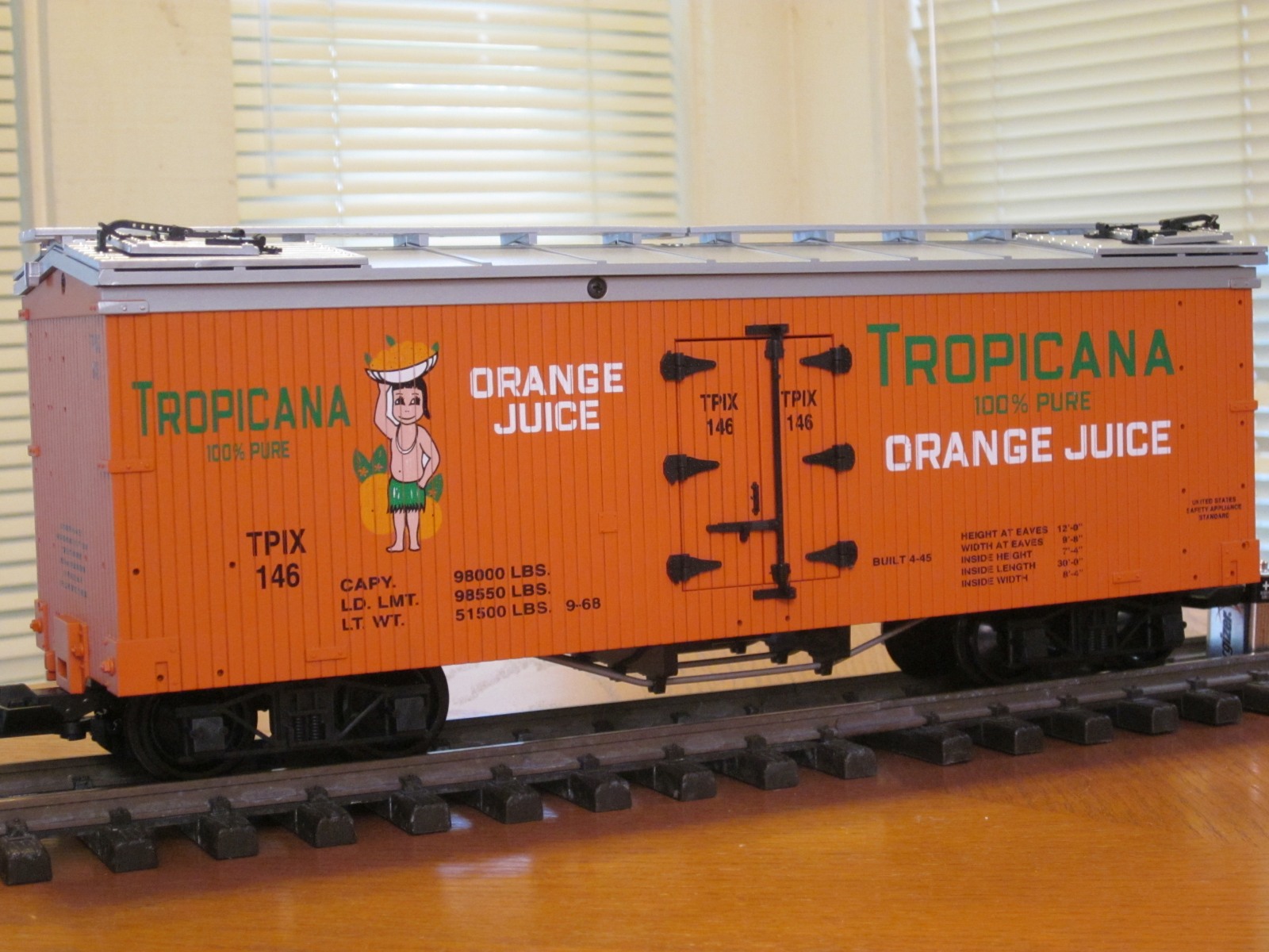 R16151A Tropicana Orange Juice TPIX 146