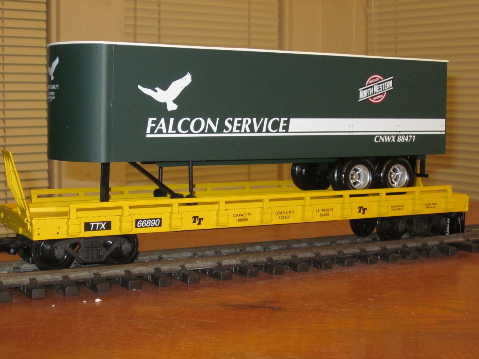 R17009 C&NW Falcon Service TTX 66890