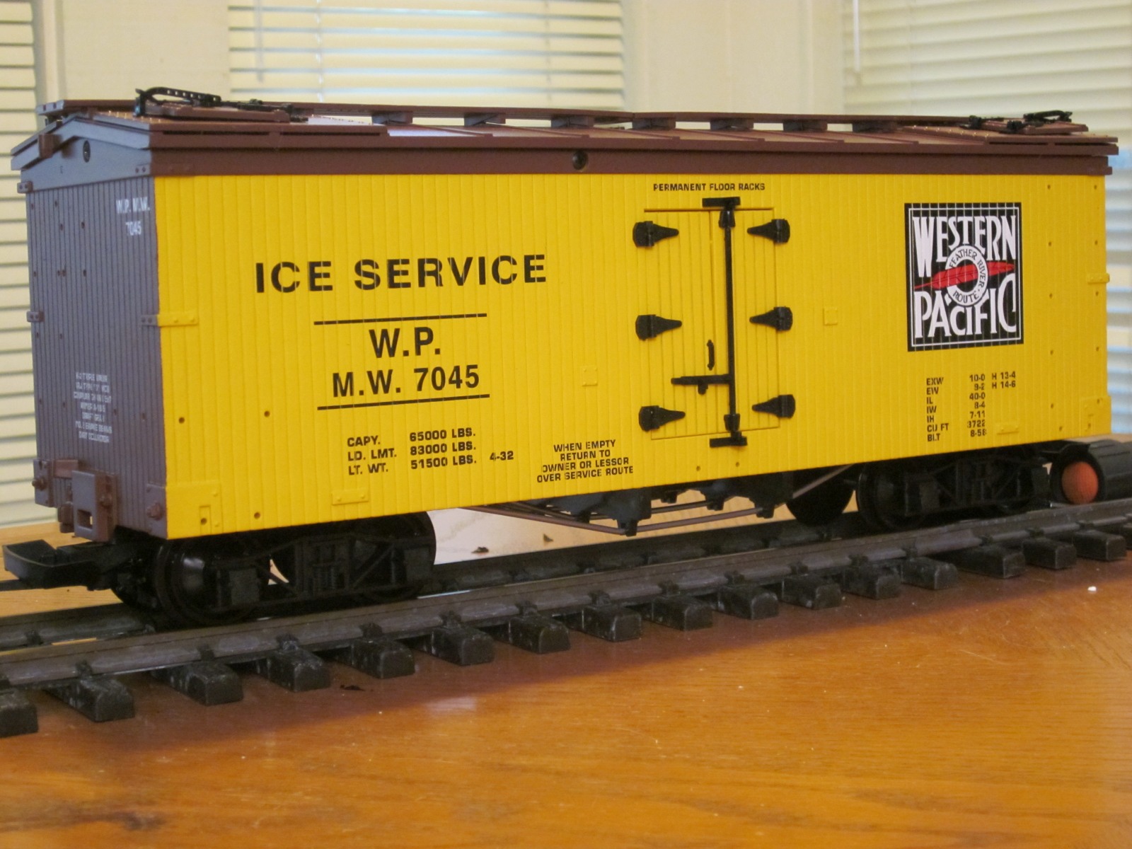 R16296 Western Pacific Ice Service WP MW 7045