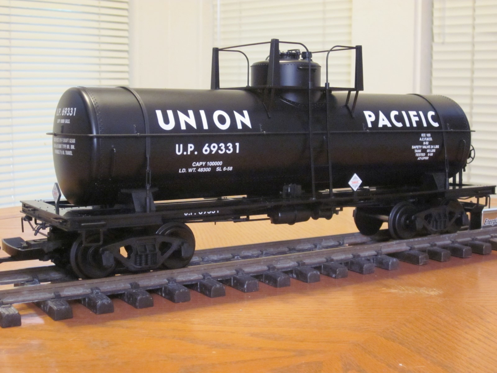 R15107 Union Pacific UP 69331