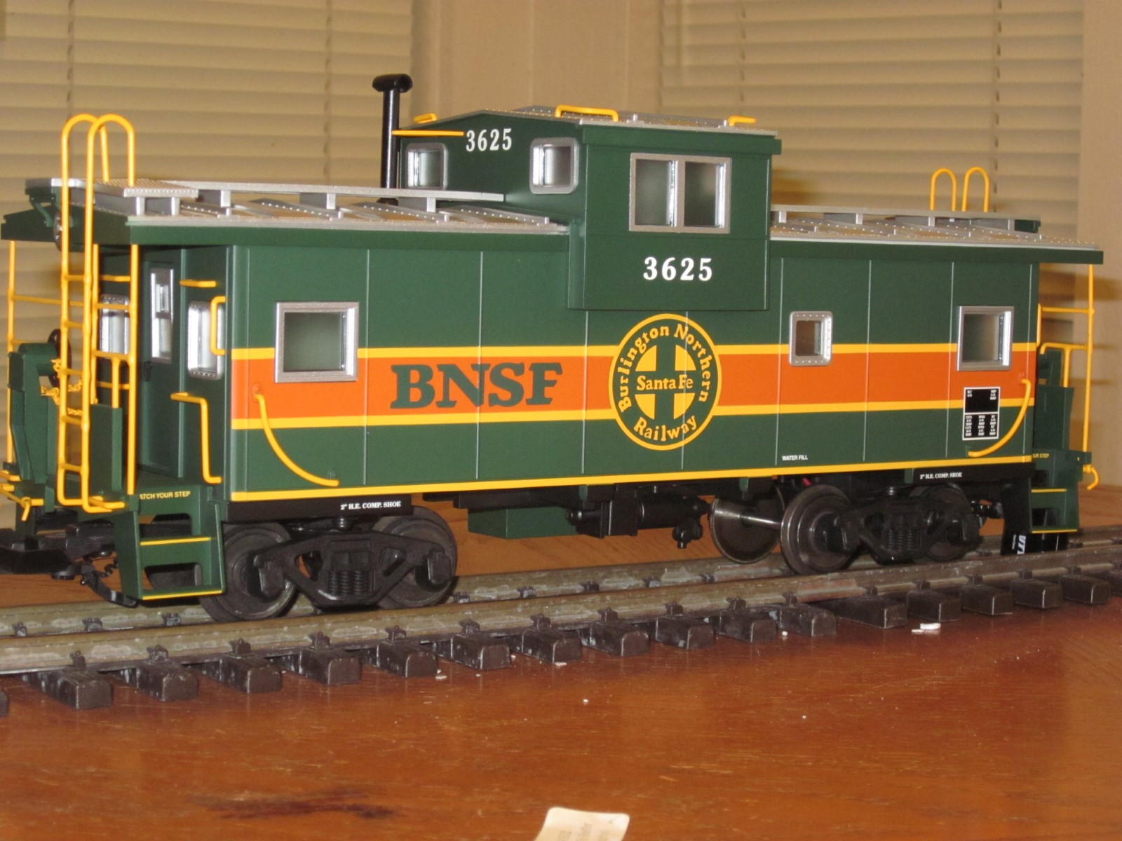 R12111 BNSF 3625