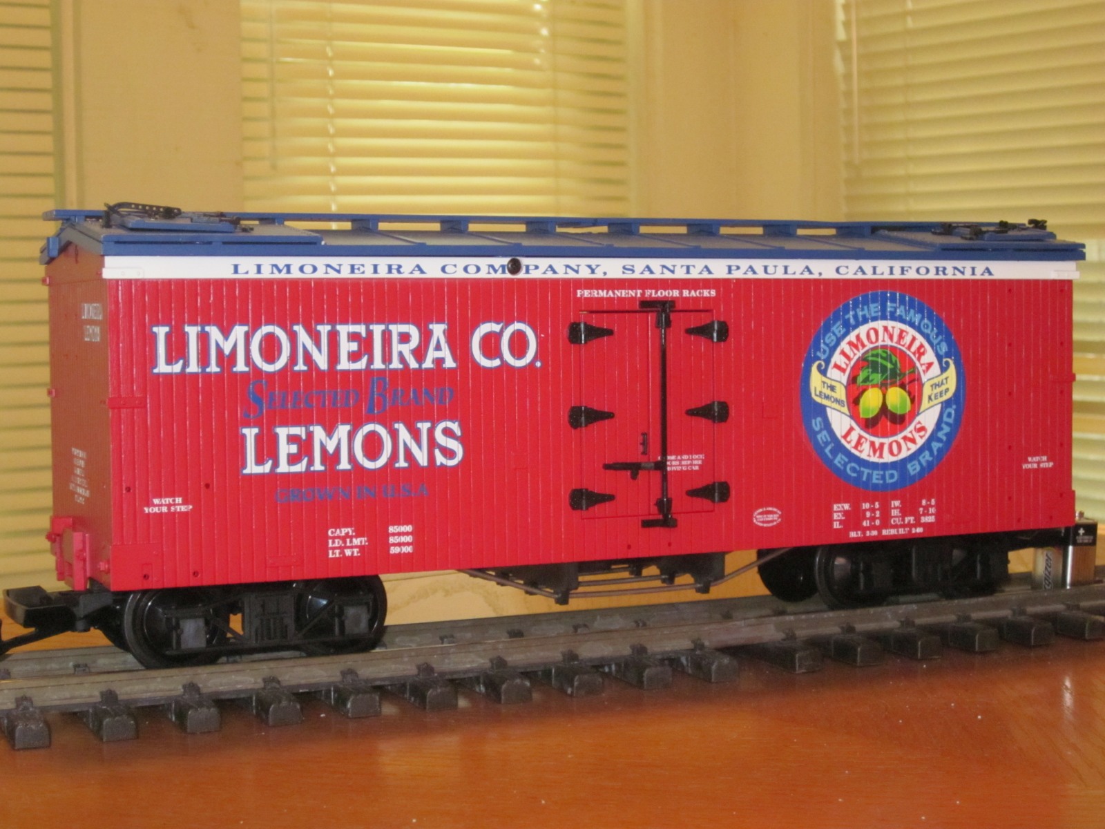 R16331 Limoneira Lemons