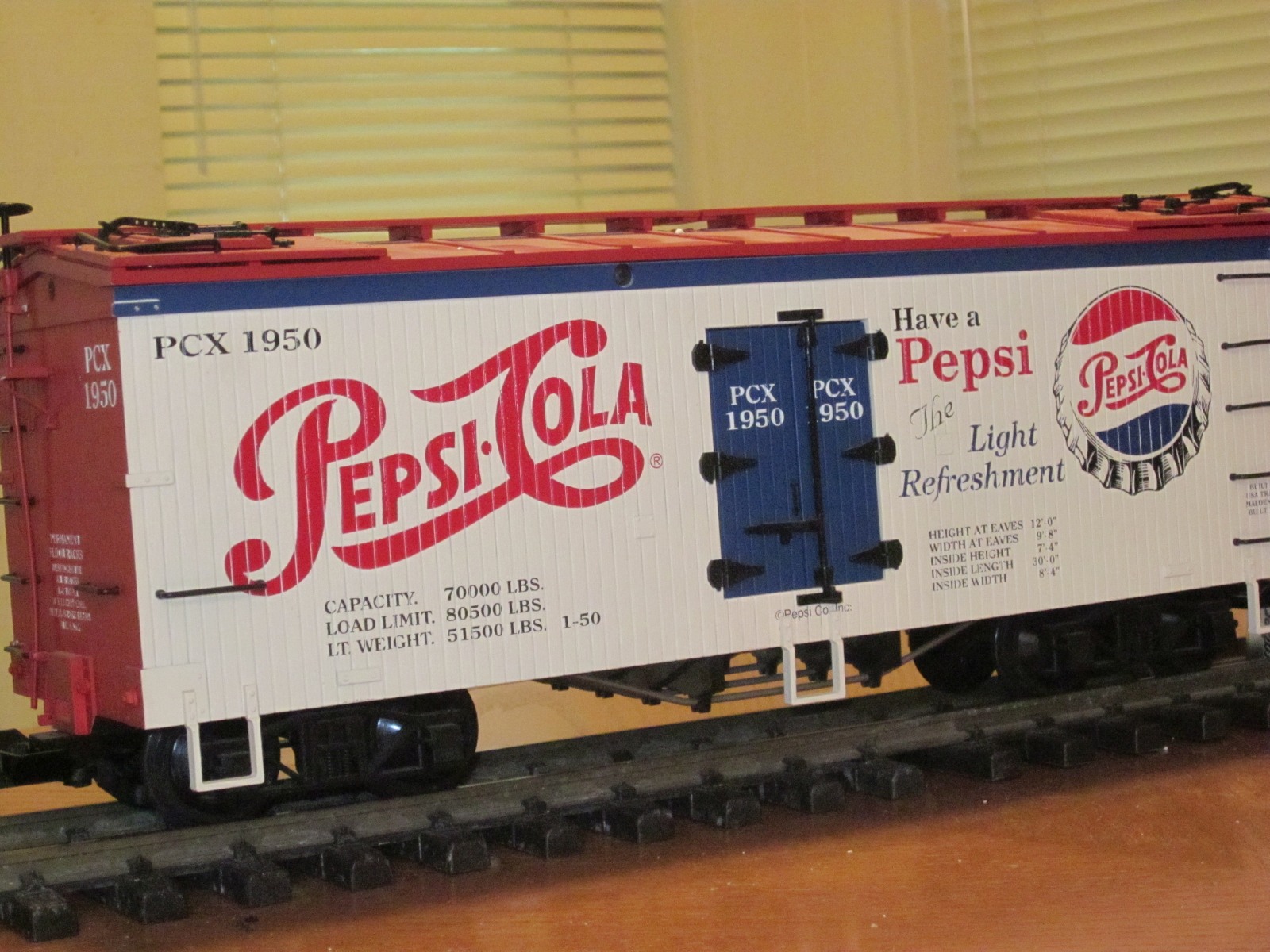 R16123 Pepsi 1950 (The Light Refreshment) PCX 1950