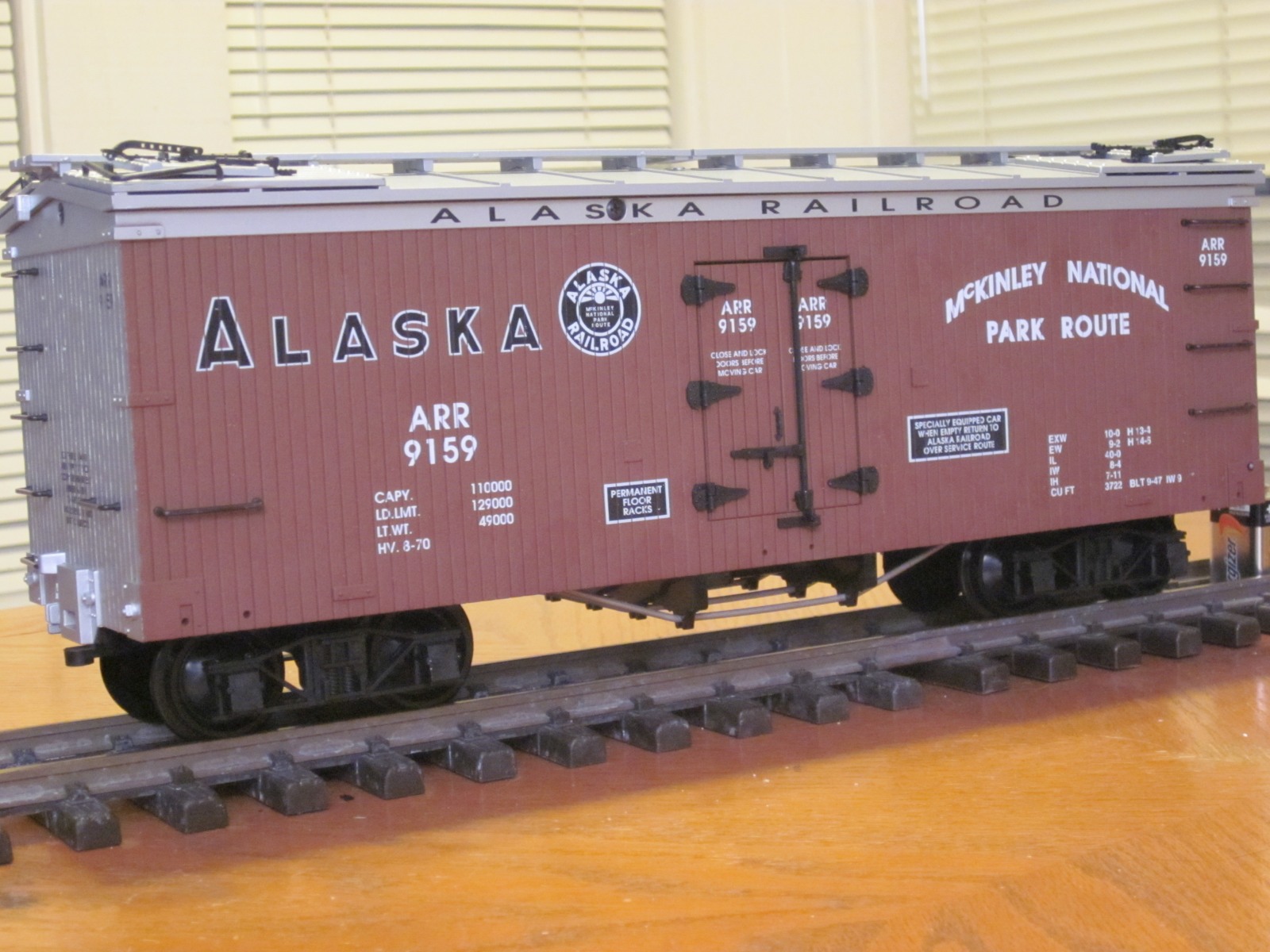 R16204B Alaska RR (Brown Silver) ARR 9159